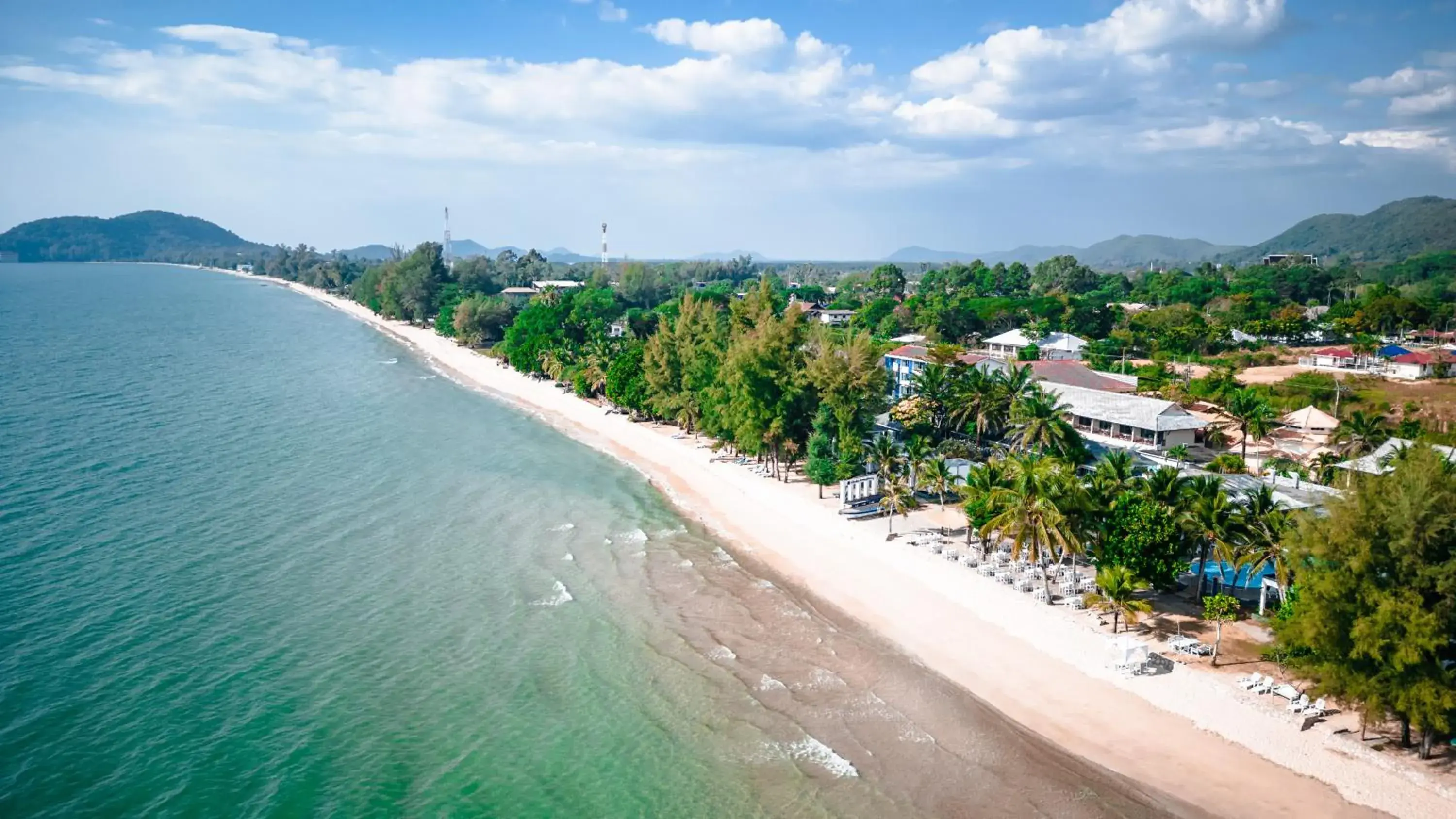 Beach, Bird's-eye View in Chaolao Tosang Beach Hotel