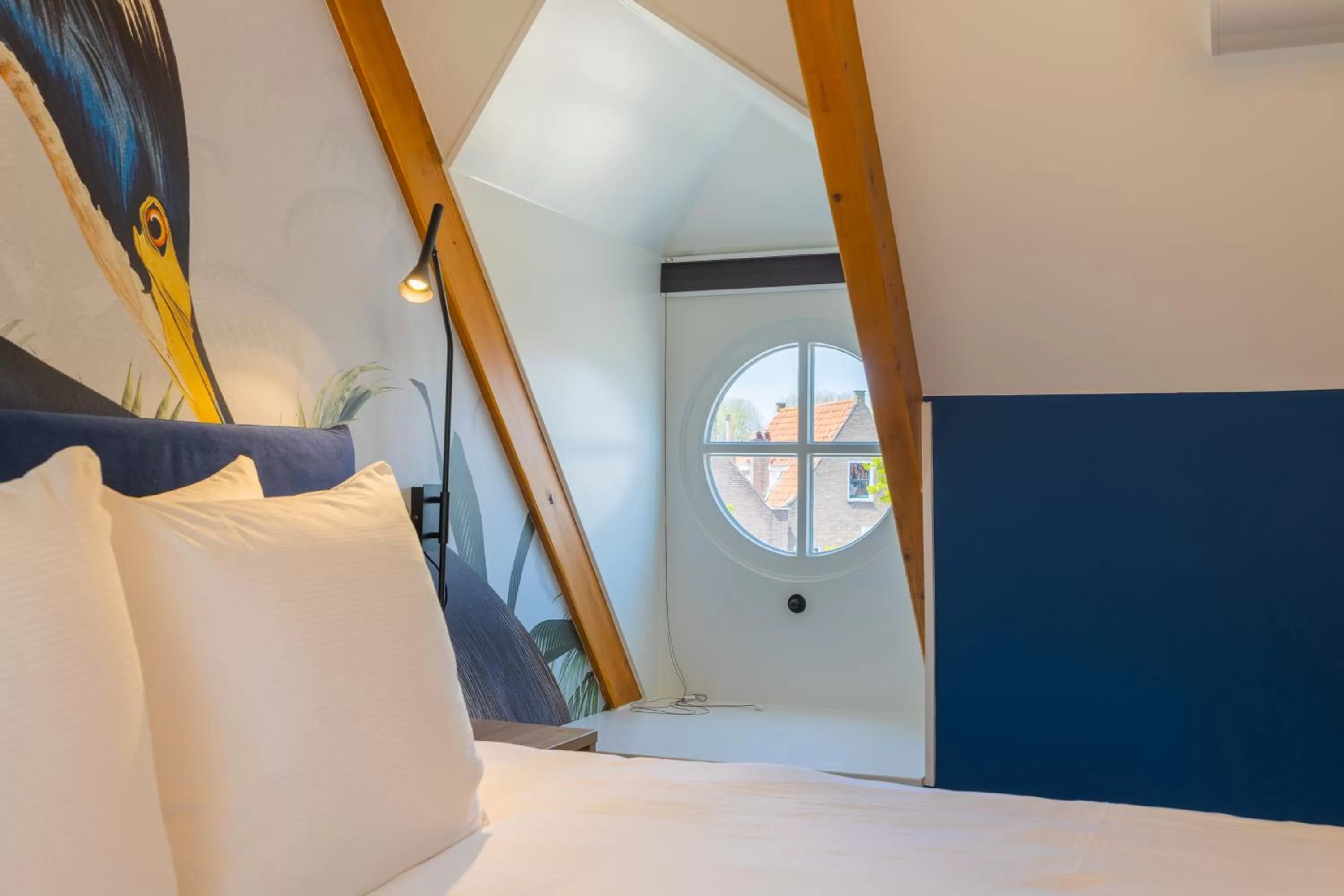 Bed, Bunk Bed in Hotel St Joris I Kloeg Collection