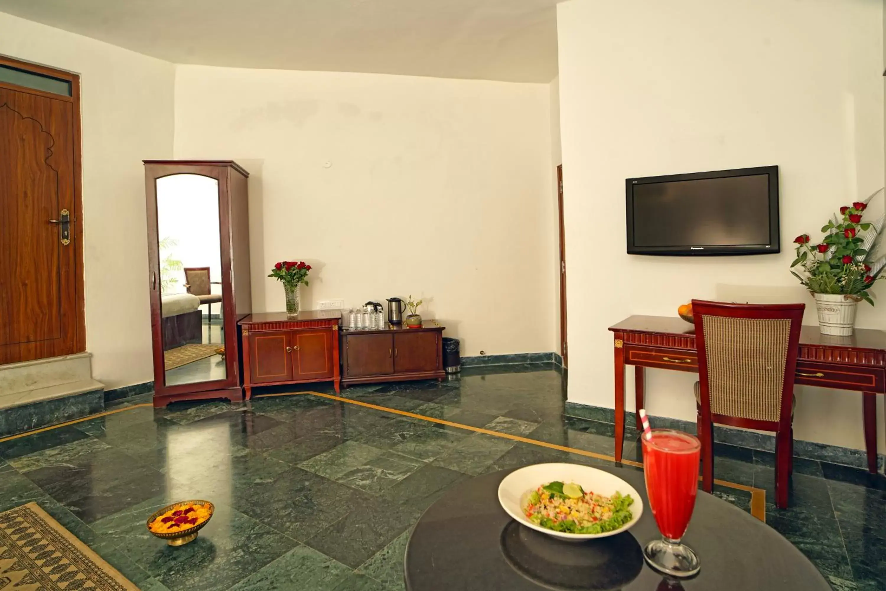 TV and multimedia, TV/Entertainment Center in Swaroop Vilas - Lake Facing Boutique Hotel