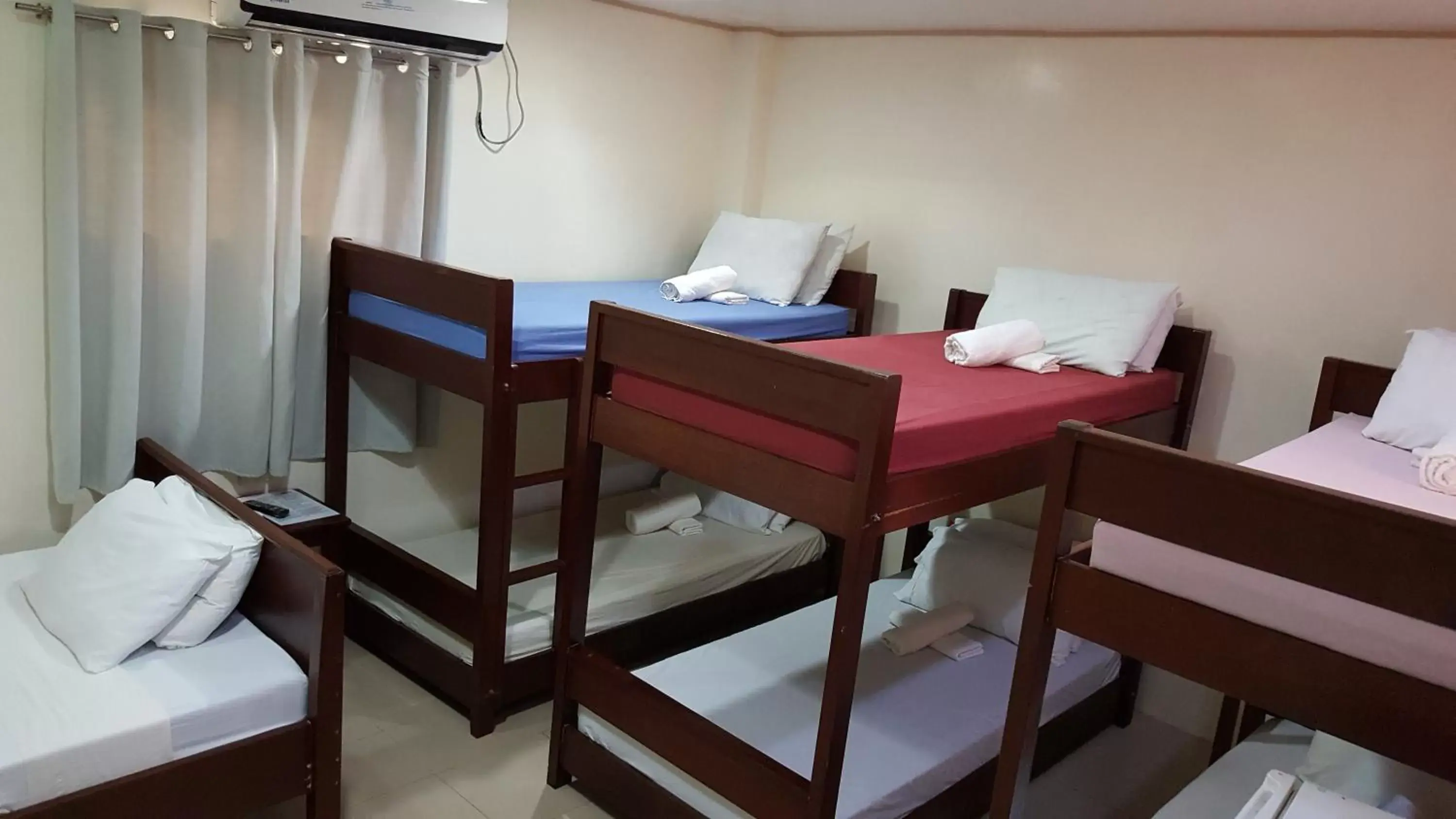Bed, Bunk Bed in Blue Lagoon Inn & Suites