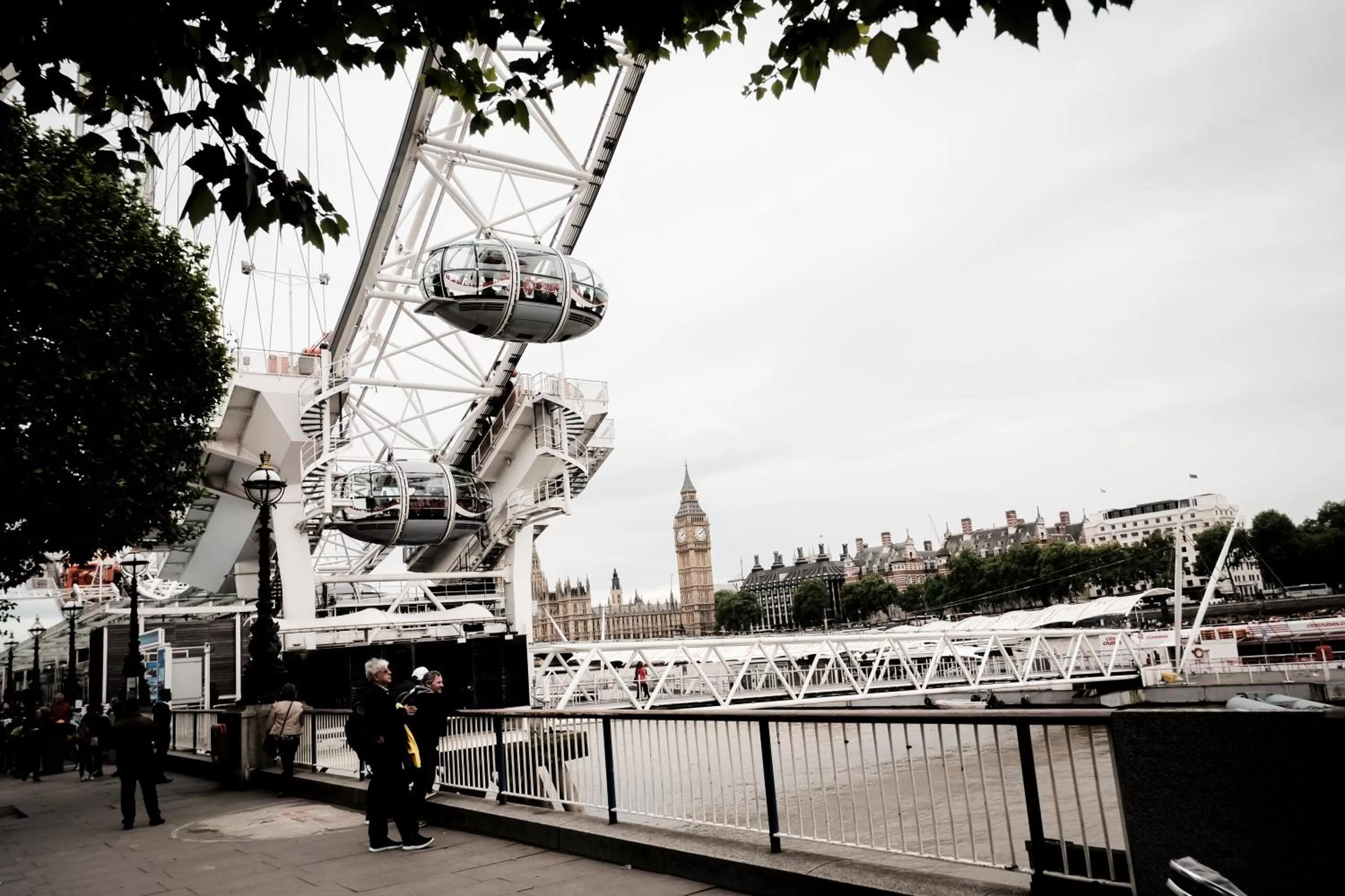 Neighbourhood in The Wellington Hotel