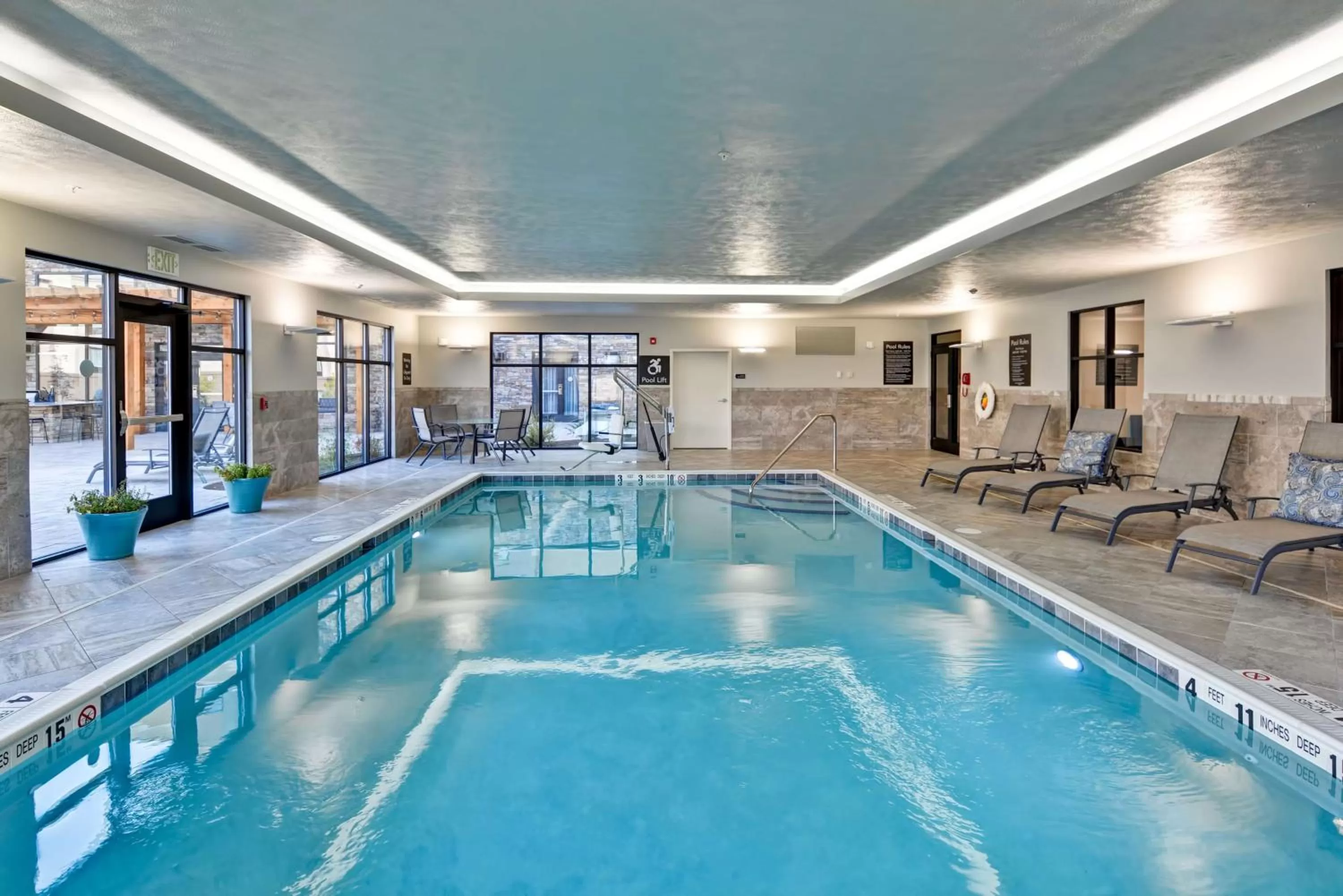 Pool view in Homewood Suites By Hilton New Hartford Utica