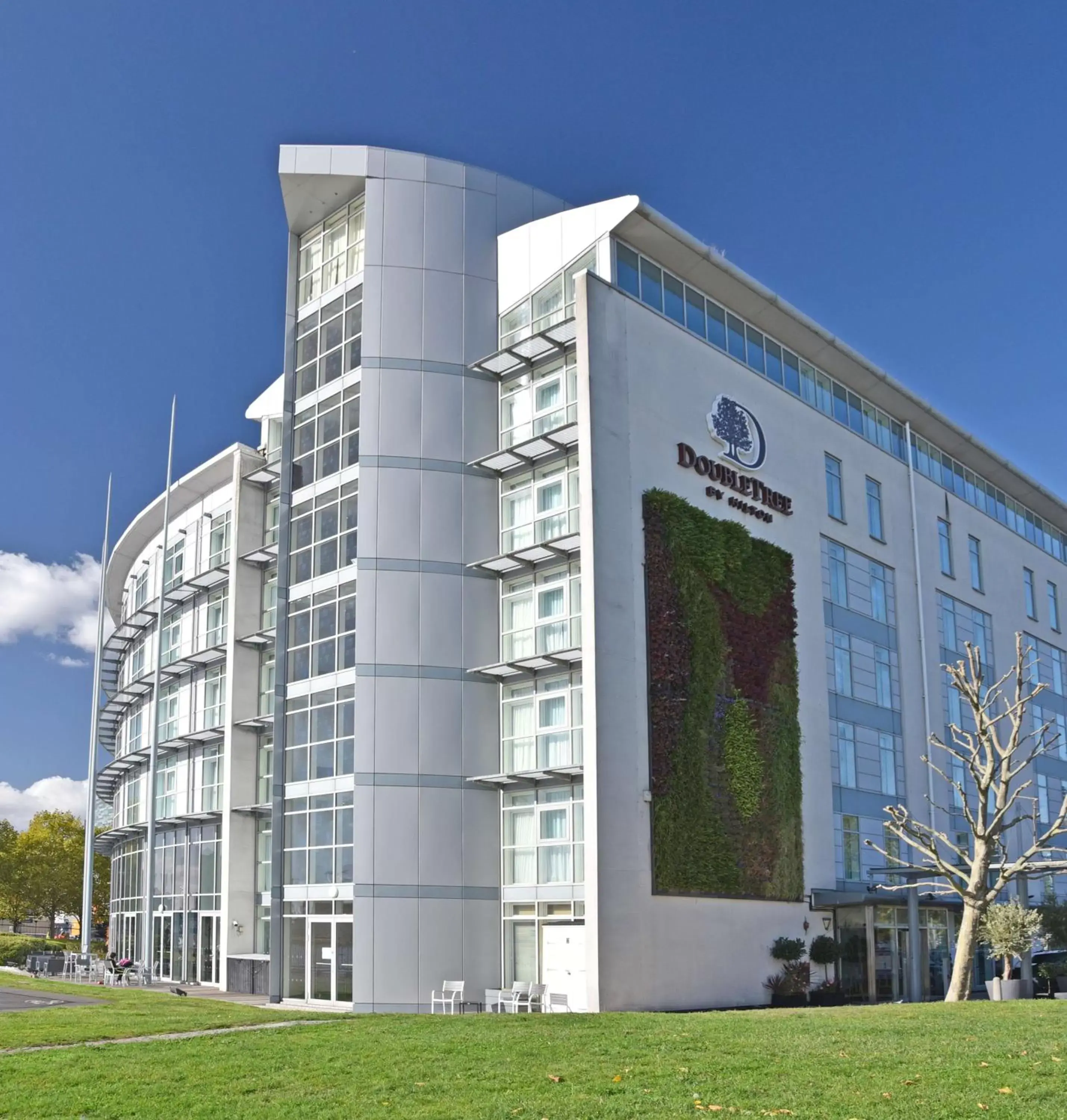 Property Building in DoubleTree By Hilton London Excel