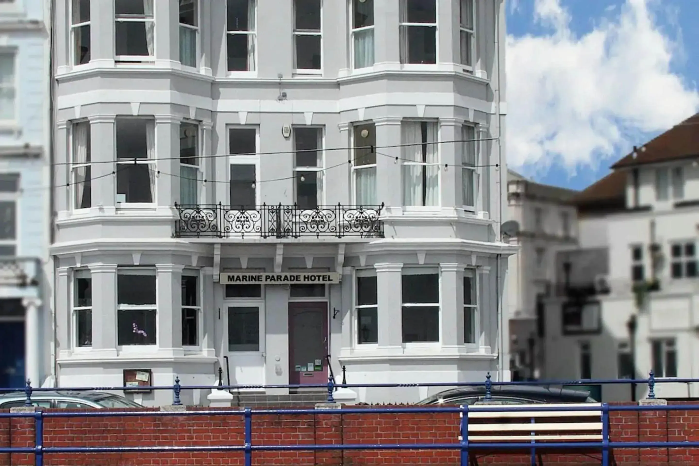 Facade/entrance, Property Building in OYO Marine Parade Hotel, Eastbourne Pier