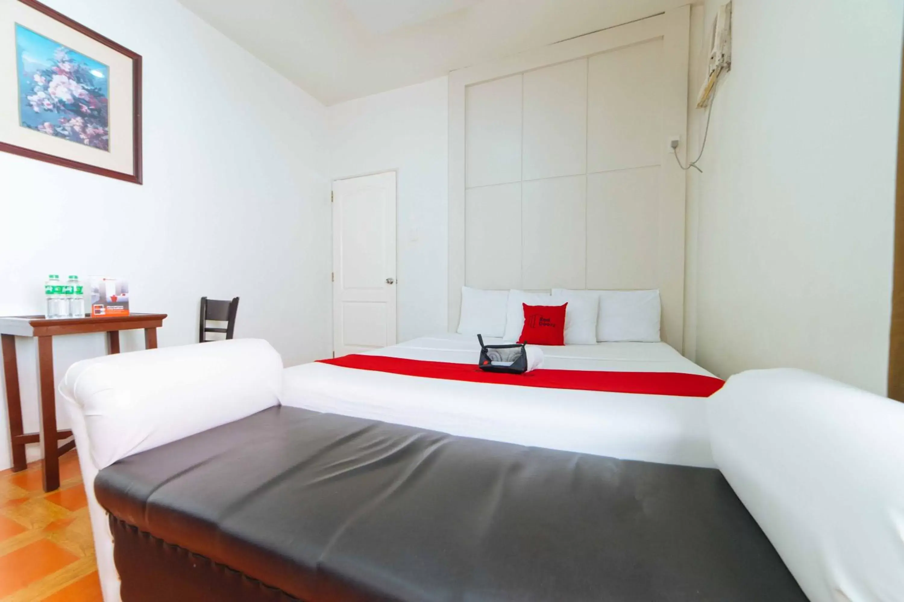 Bedroom, Bed in RedDoorz near Walking Street Angeles City