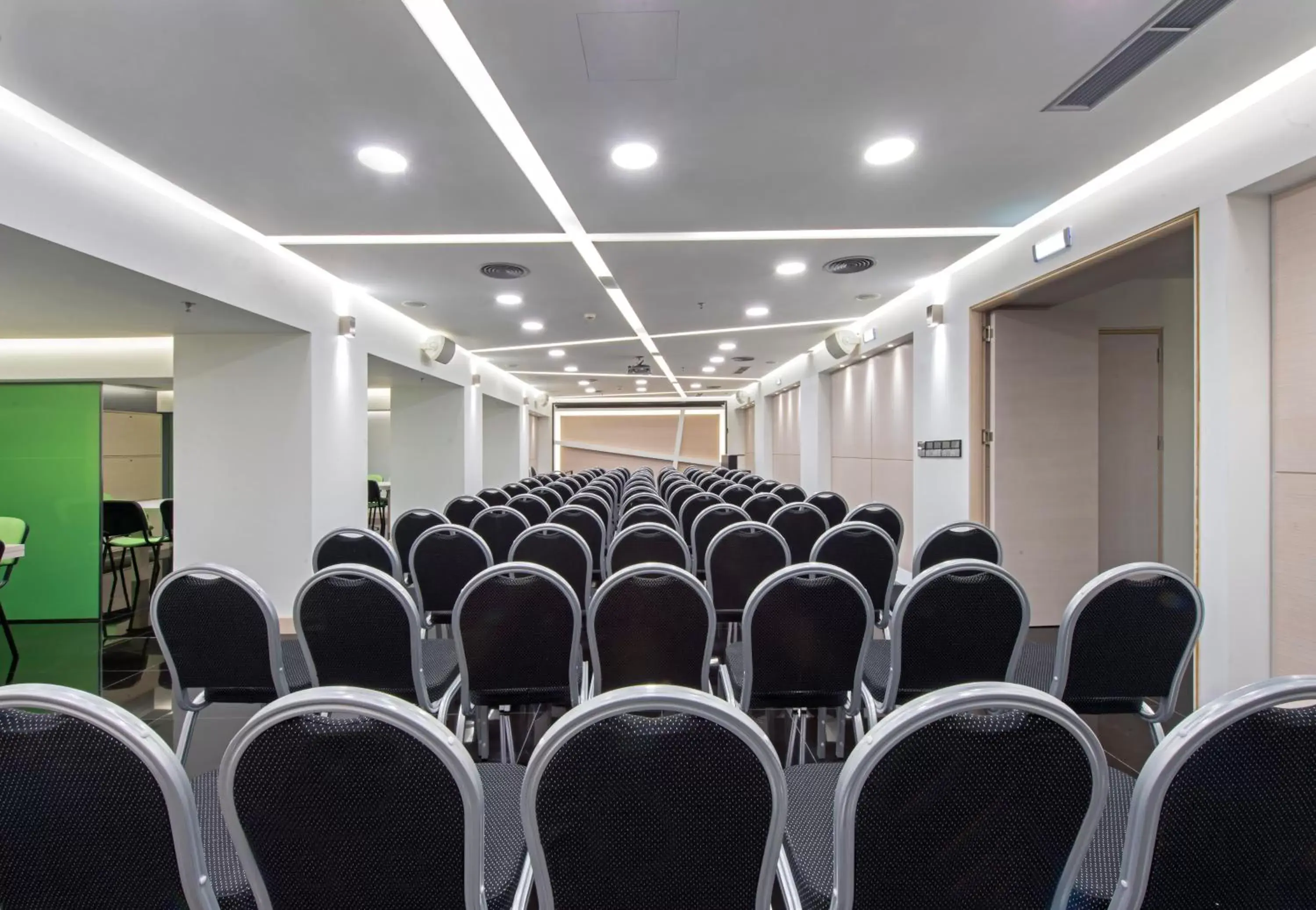 Meeting/conference room in Semiramis City Hotel