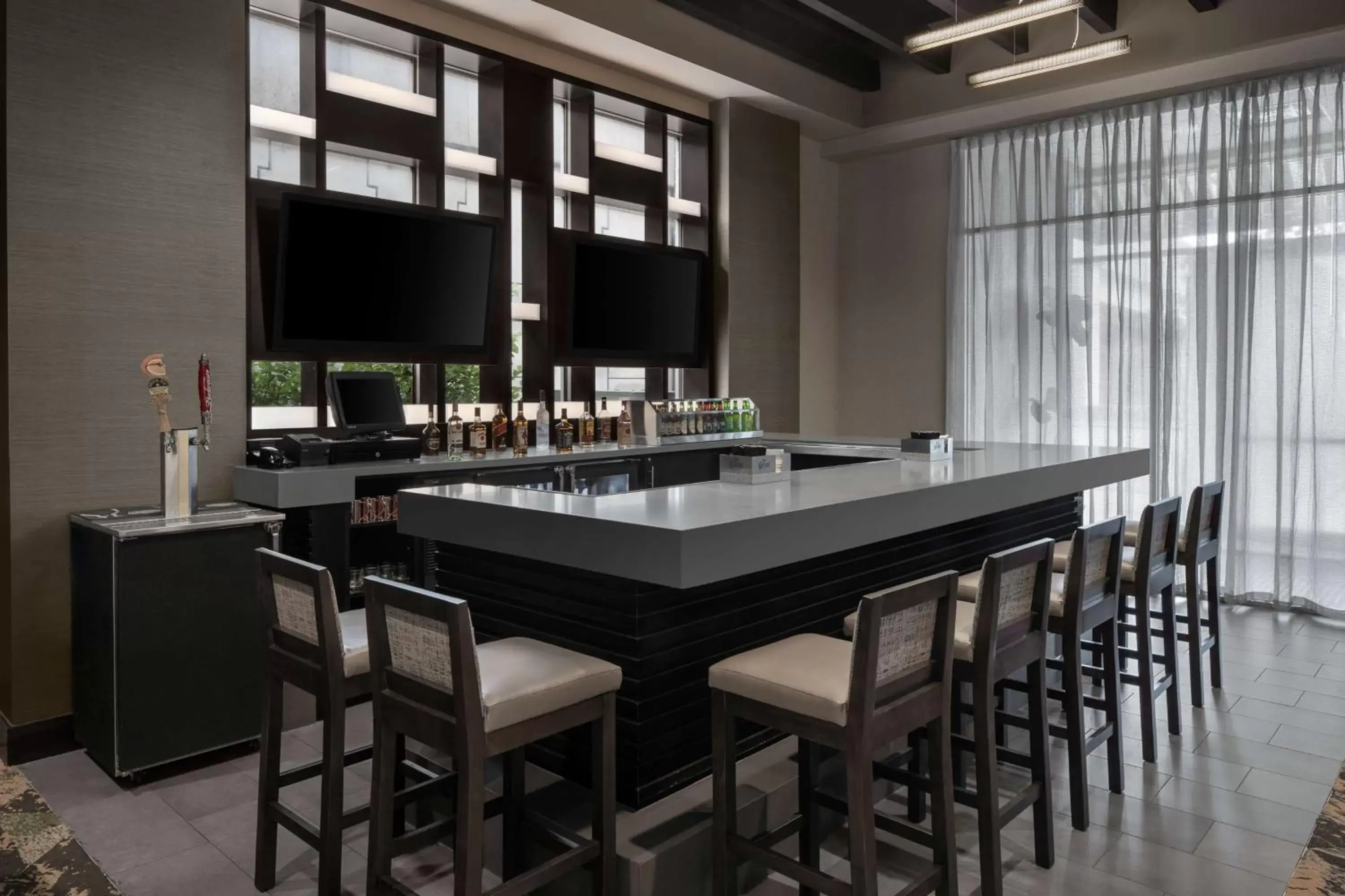 Lounge or bar, Restaurant/Places to Eat in Homewood Suites Springfield