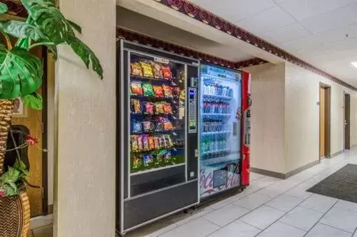 vending machine, Supermarket/Shops in Red Lion Inn & Suites Port Orchard