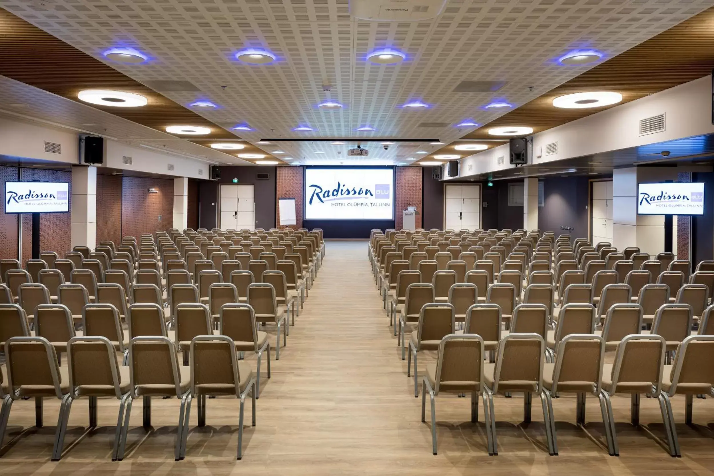 Meeting/conference room in Radisson Blu Hotel Olümpia