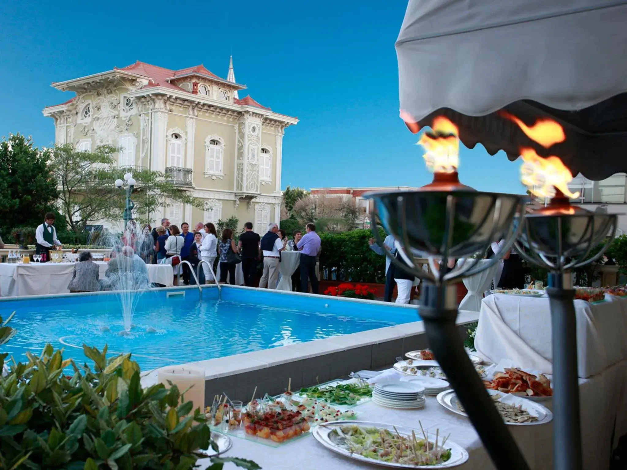 Banquet/Function facilities, Swimming Pool in Hotel Vittoria