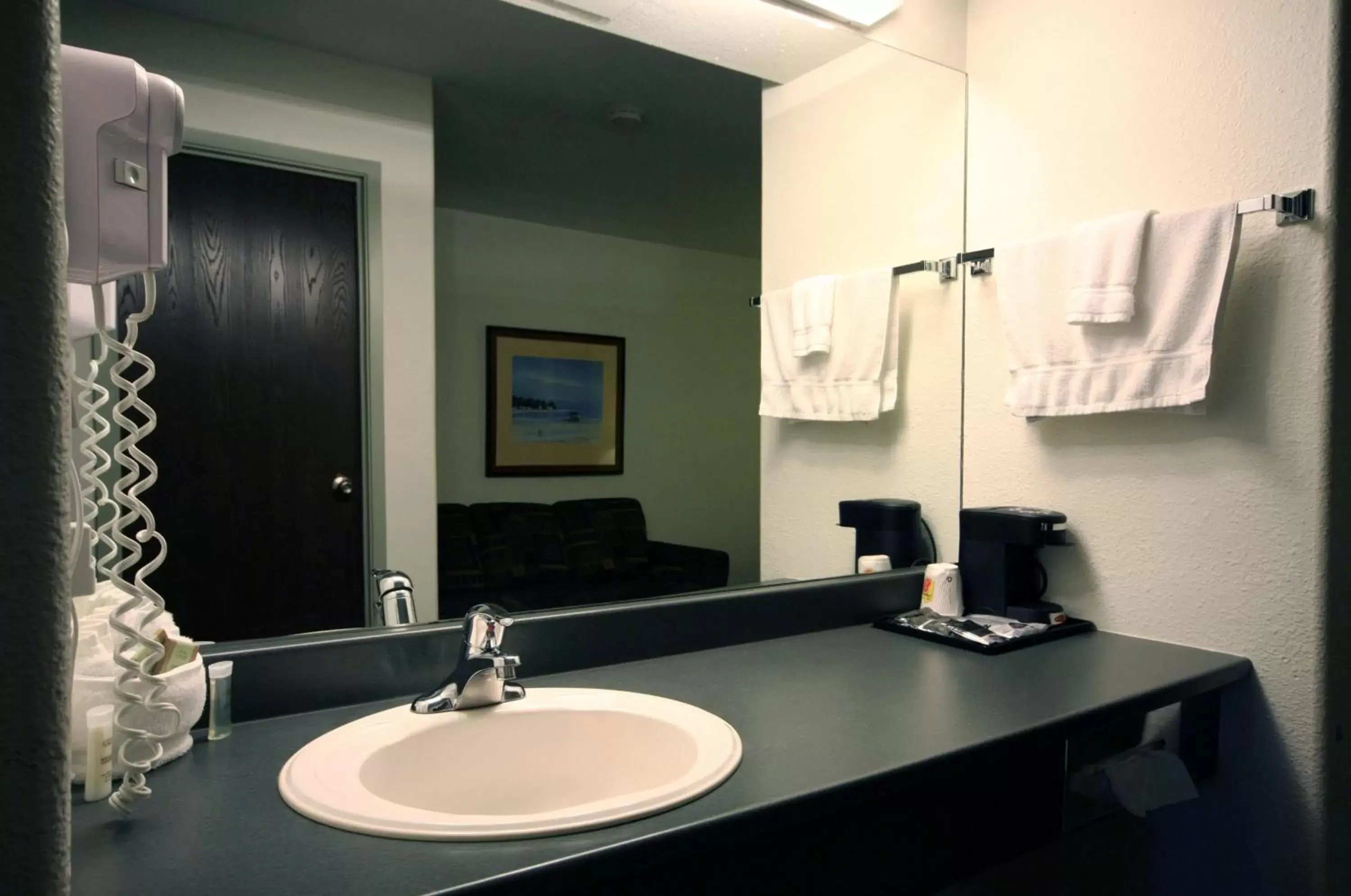 Bathroom in Super 8 by Wyndham Truro NS