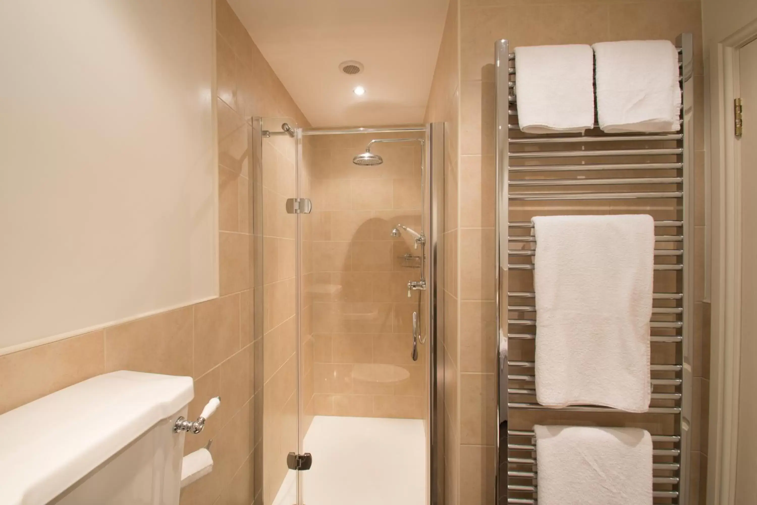 Bathroom in Blackaddie House Hotel