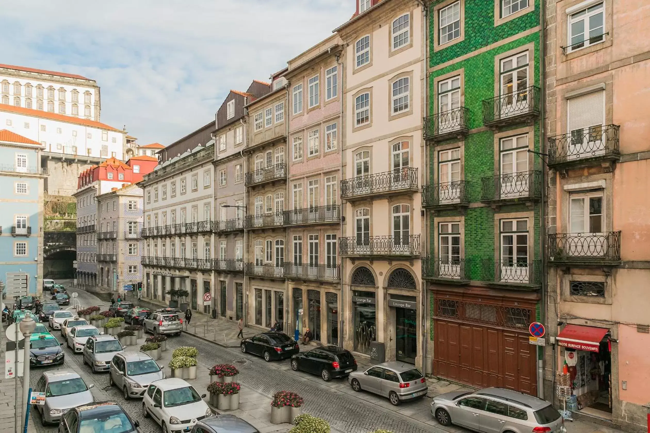 Neighbourhood in Porto River Infante