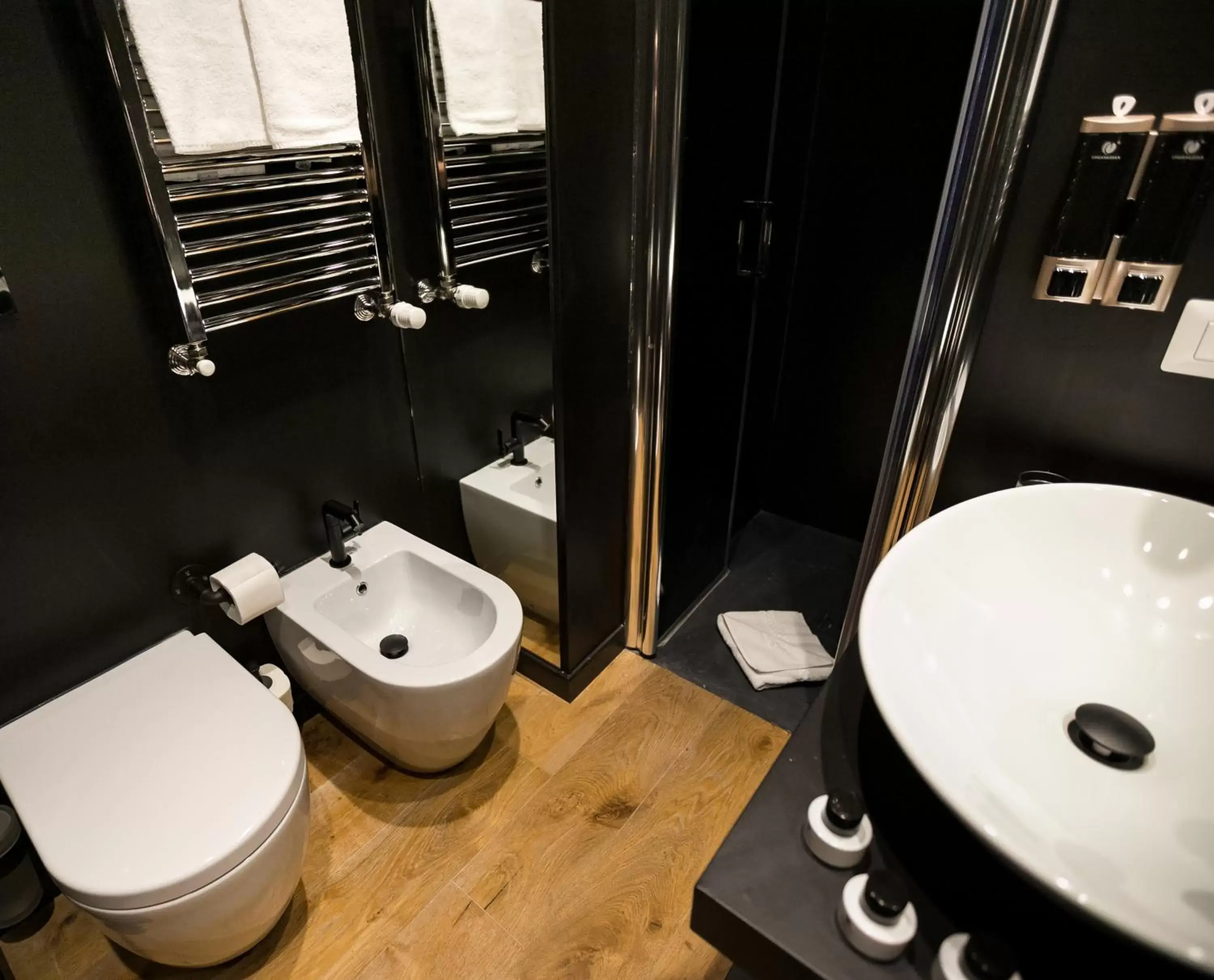 Toilet, Bathroom in Jb Relais Luxury