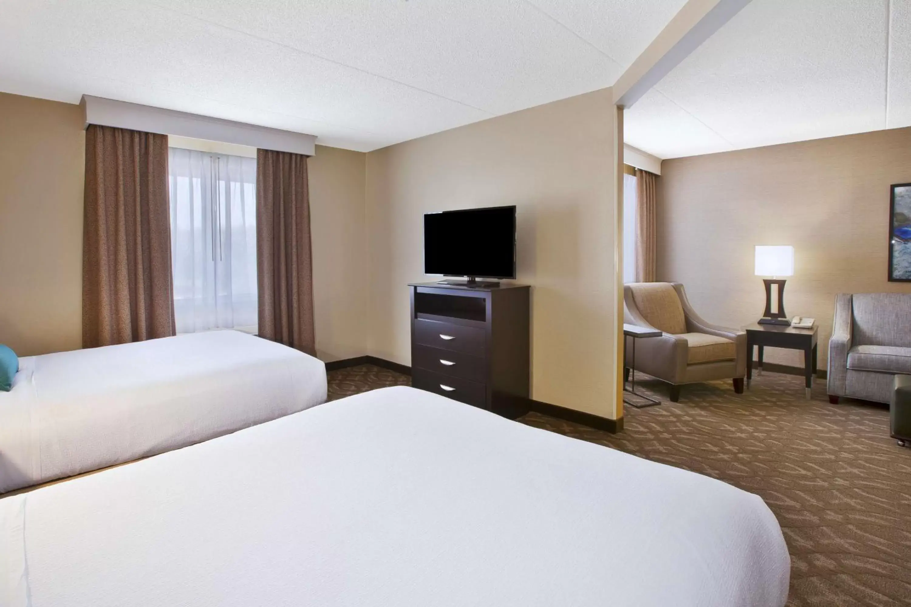 Bedroom, Bed in Best Western Okemos/East Lansing Hotel & Suites
