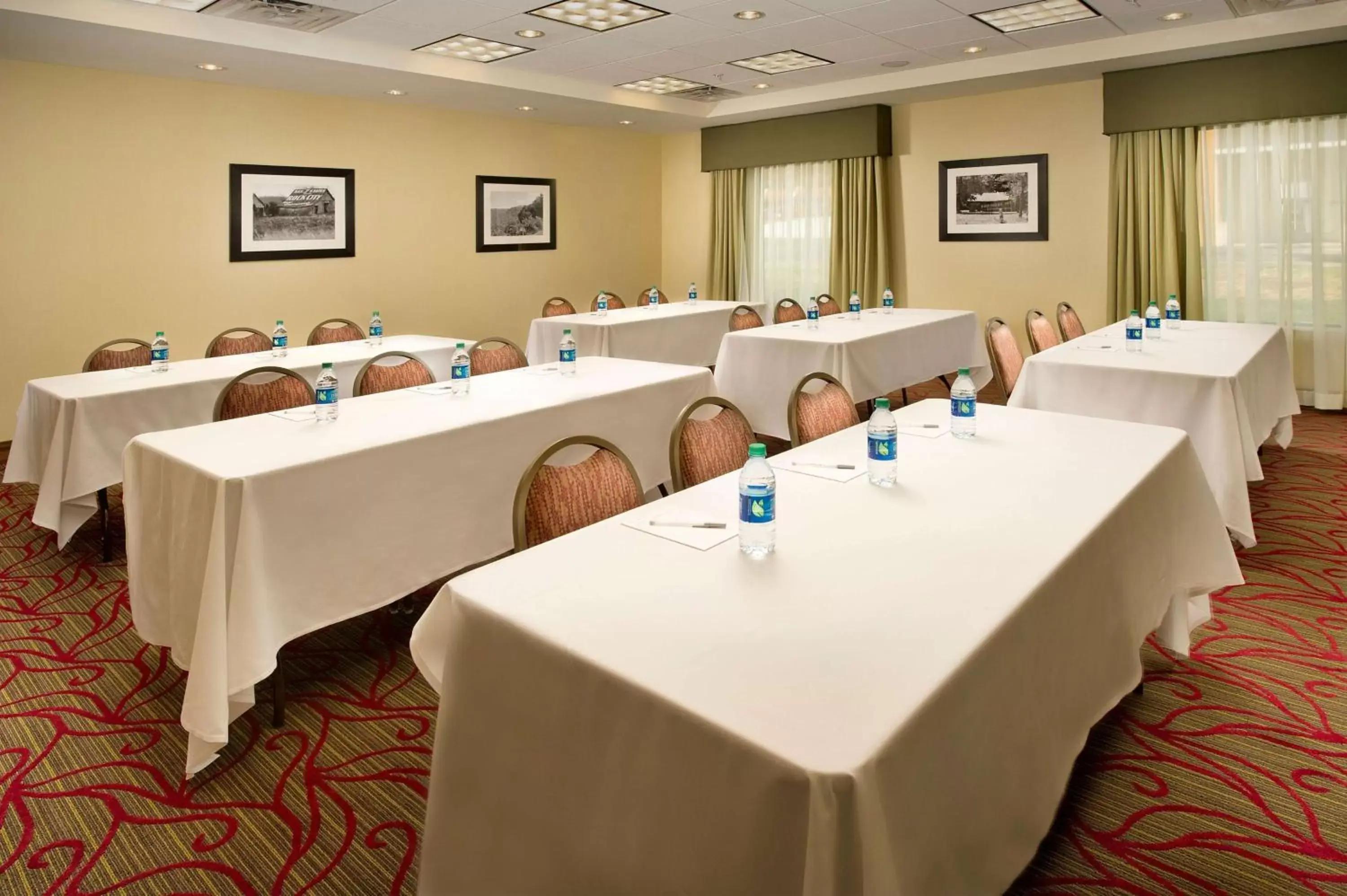 Meeting/conference room in Hampton Inn Kimball