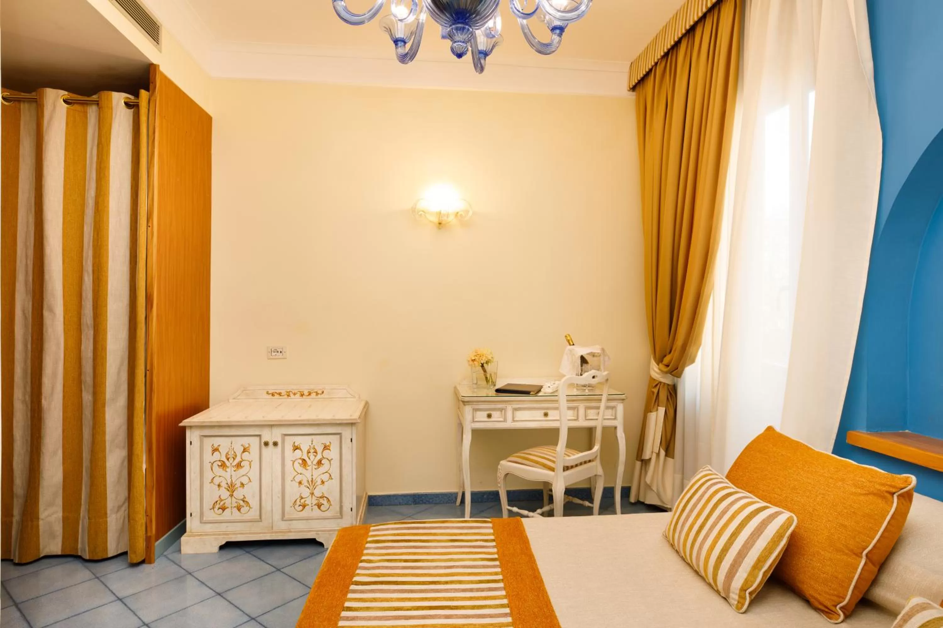 Photo of the whole room in Hotel Zi' Teresa