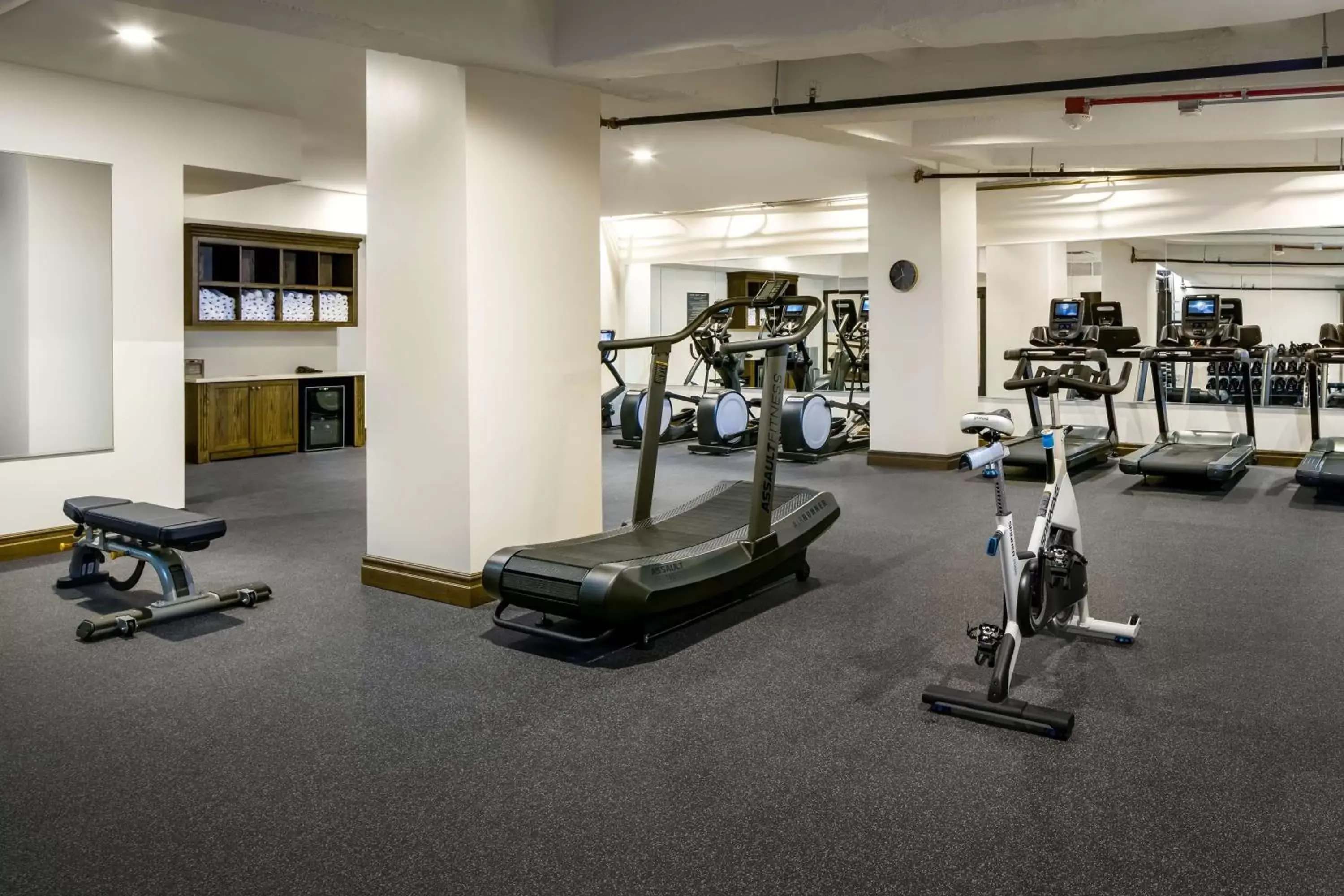 Fitness centre/facilities, Fitness Center/Facilities in The Peregrine Omaha Downtown Curio Collection By Hilton