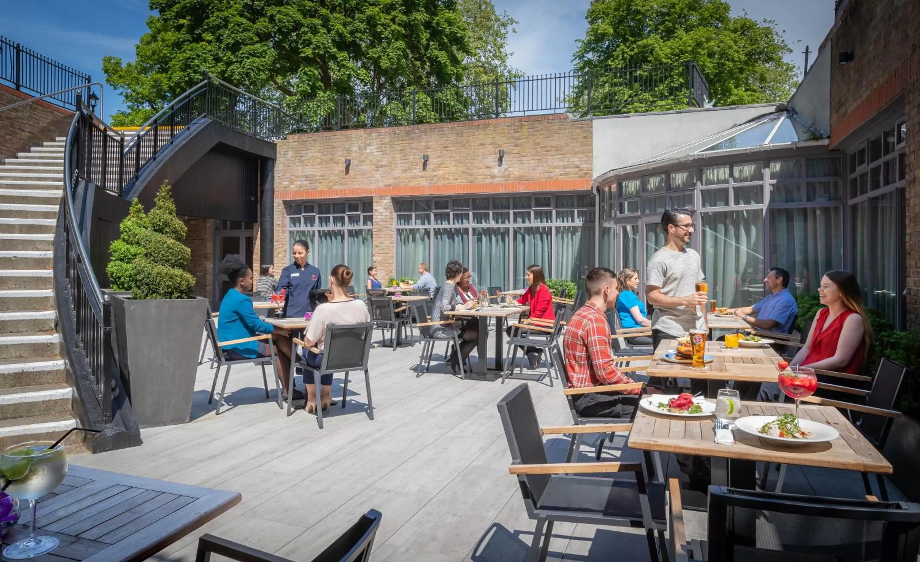 Garden in Clayton Hotel Ballsbridge