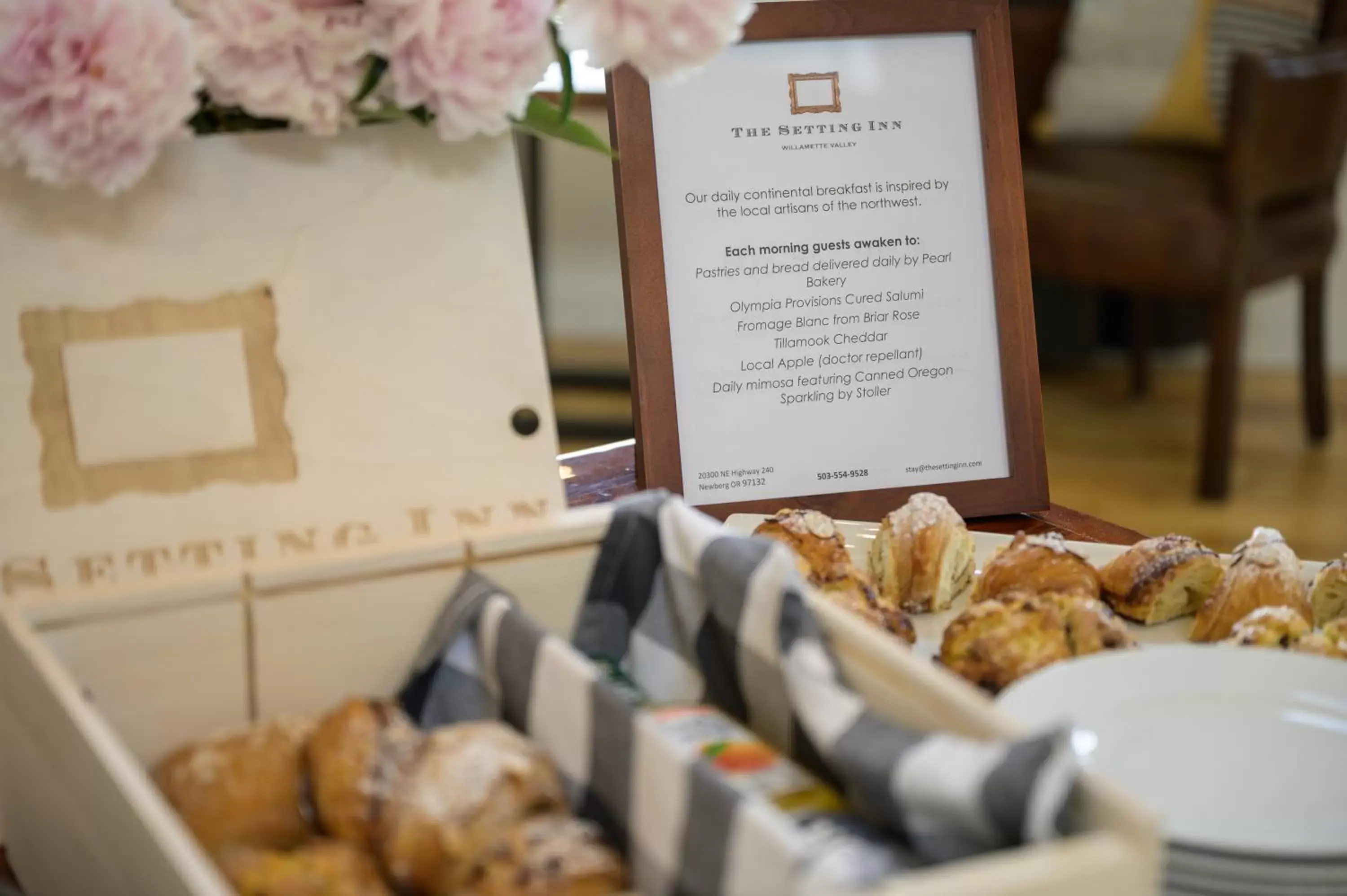 Continental breakfast in The Setting Inn Willamette Valley