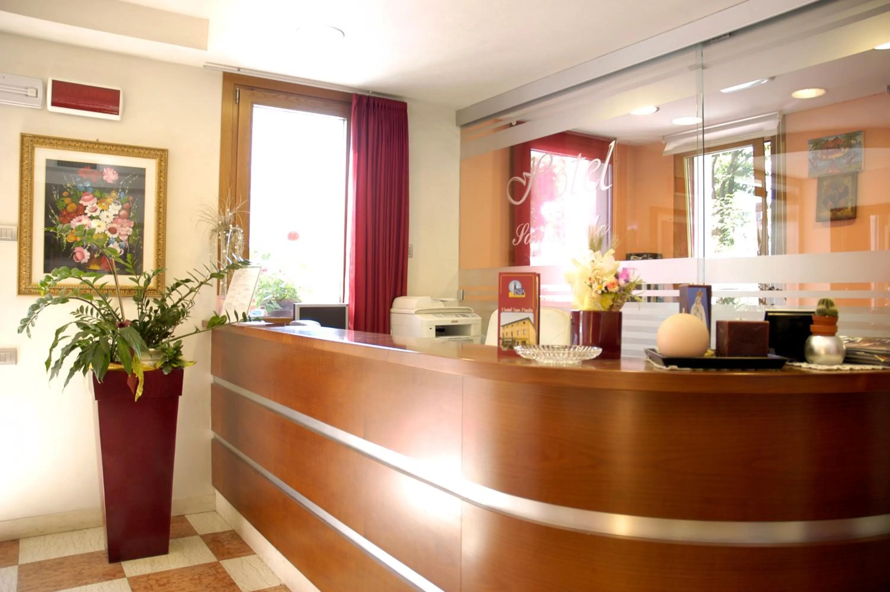 Communal lounge/ TV room in Hotel San Paolo