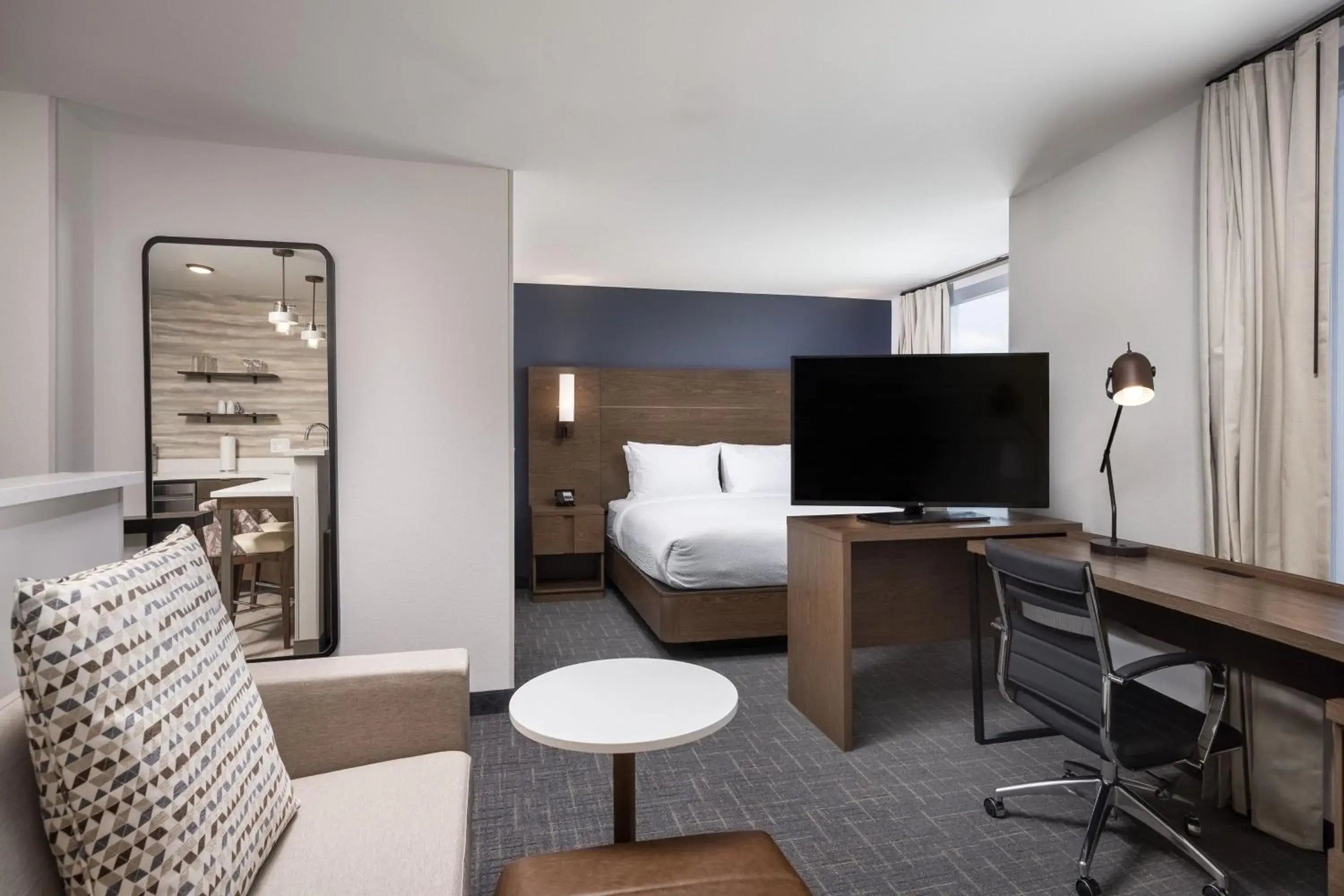Photo of the whole room, TV/Entertainment Center in Residence Inn by Marriott Denver Aurora