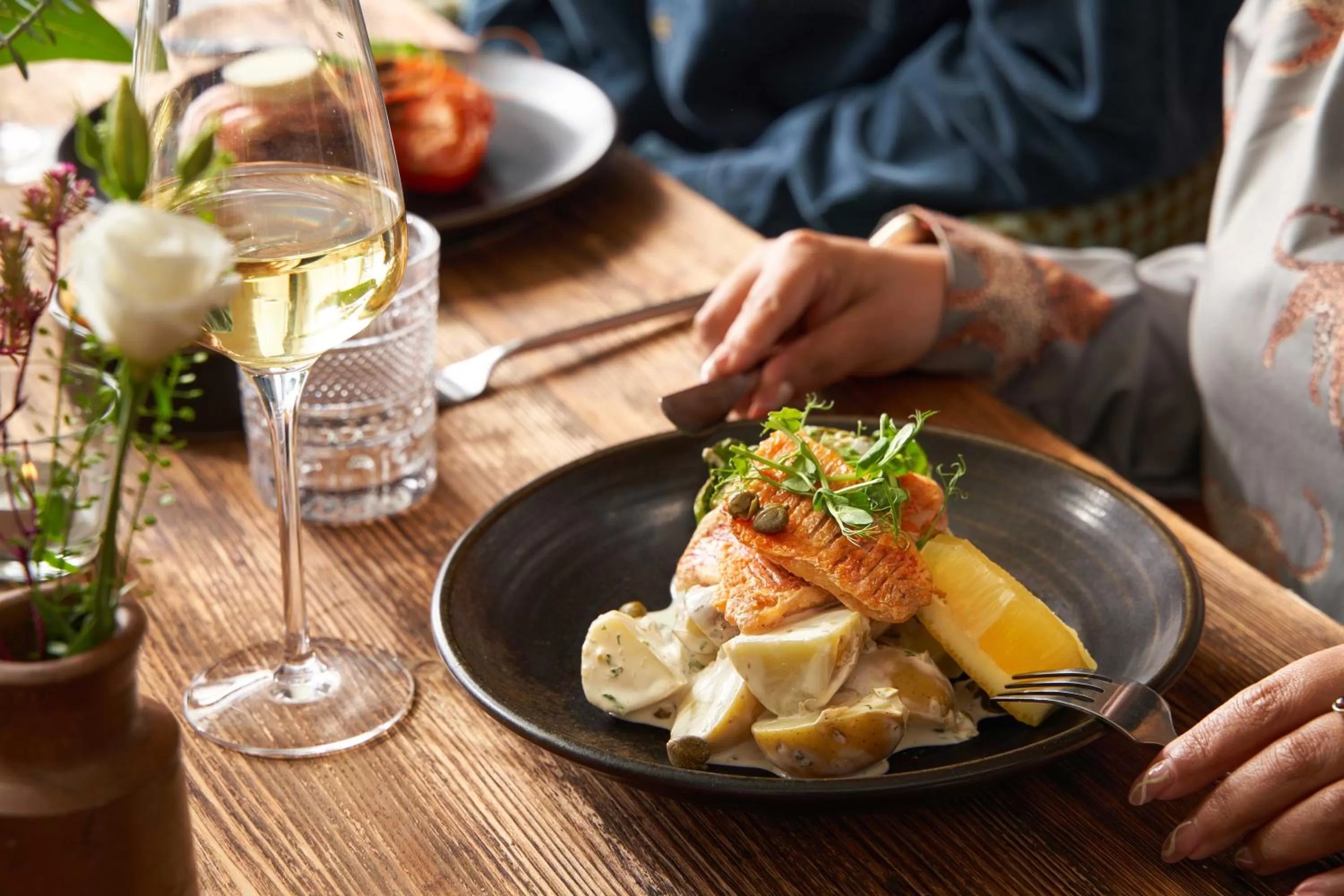 Restaurant/places to eat in Chainlocker