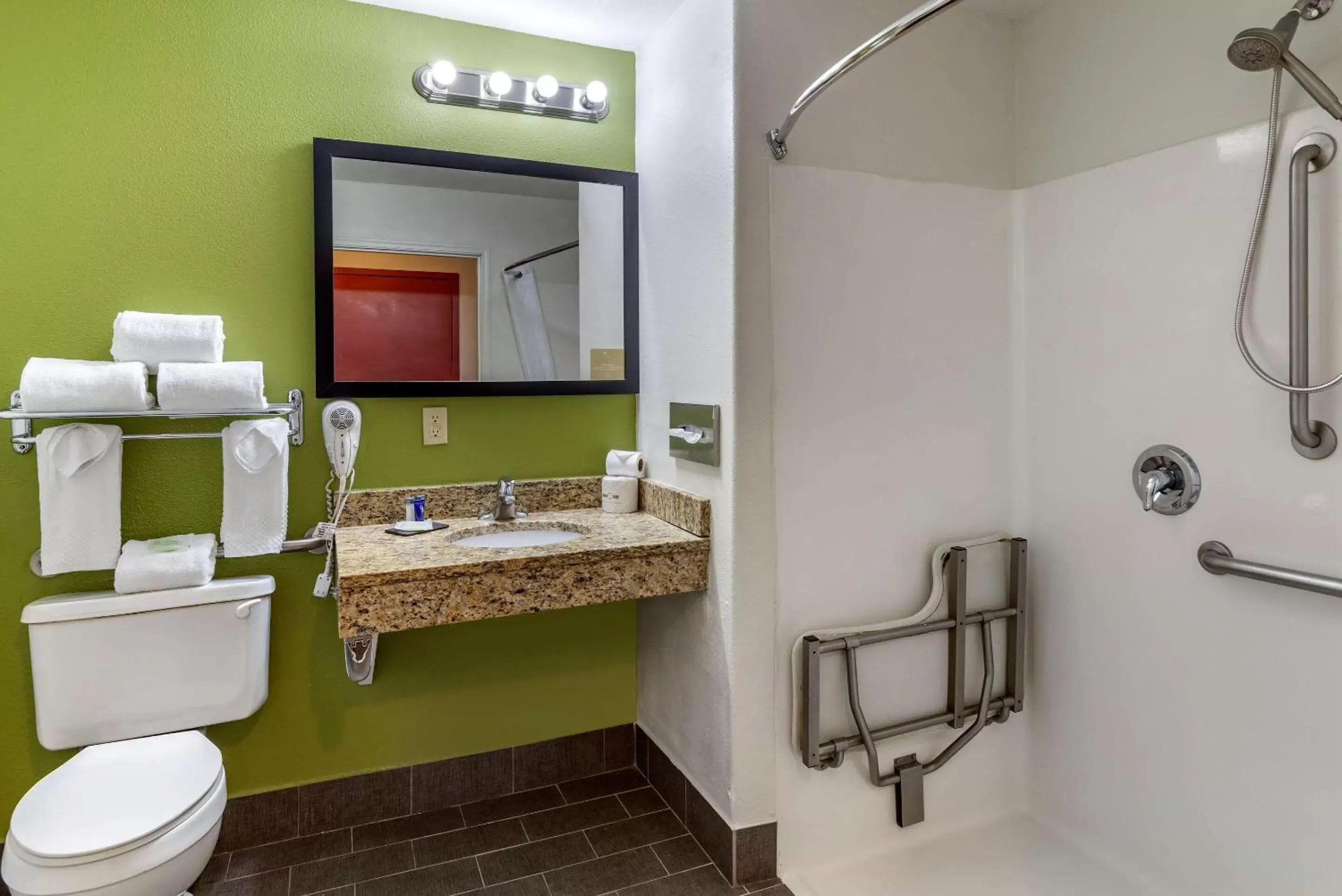 Bathroom in Sleep Inn & Suites Stockbridge Atlanta South