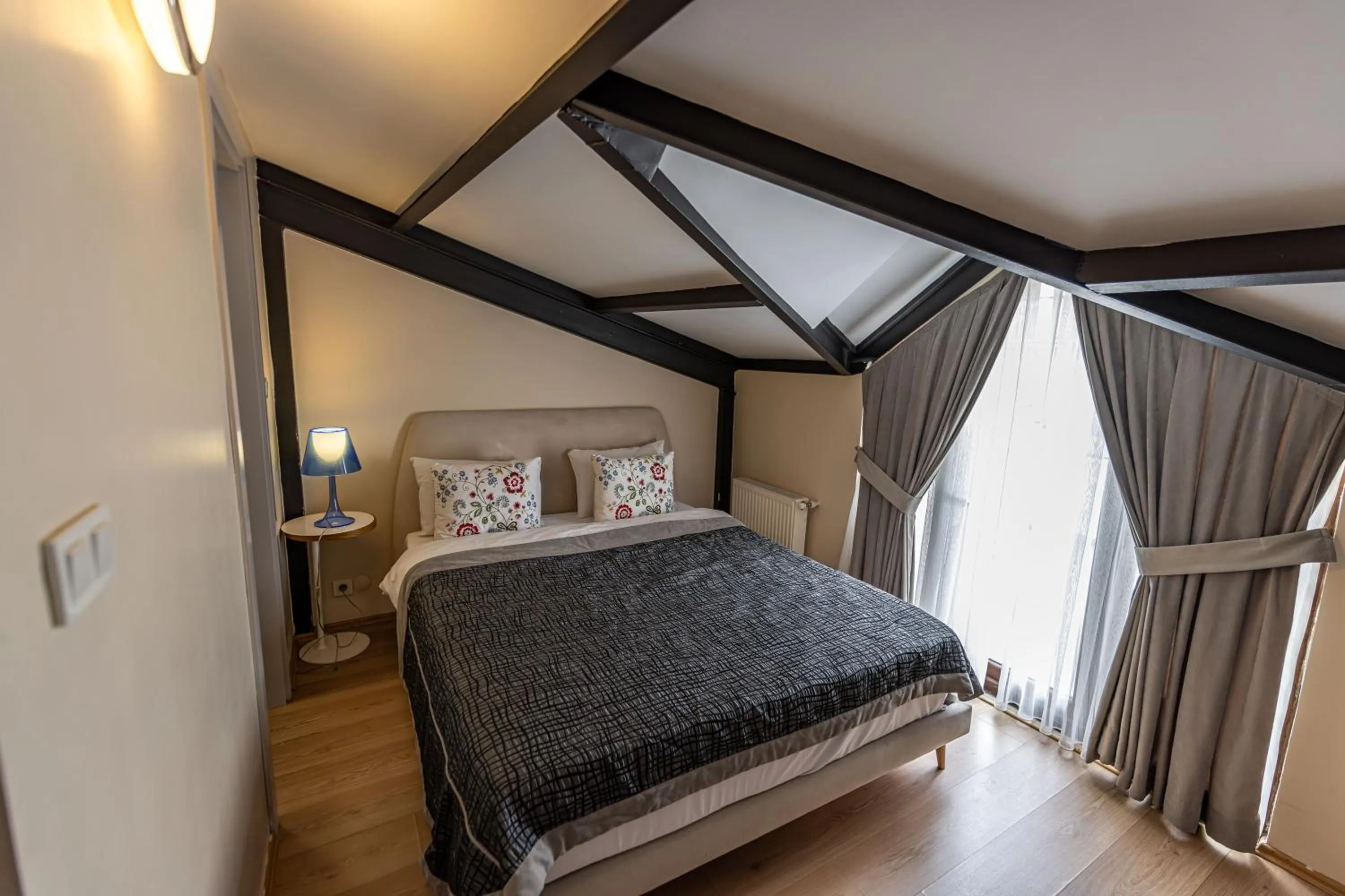 Bedroom, Bed in Calanthe Residence