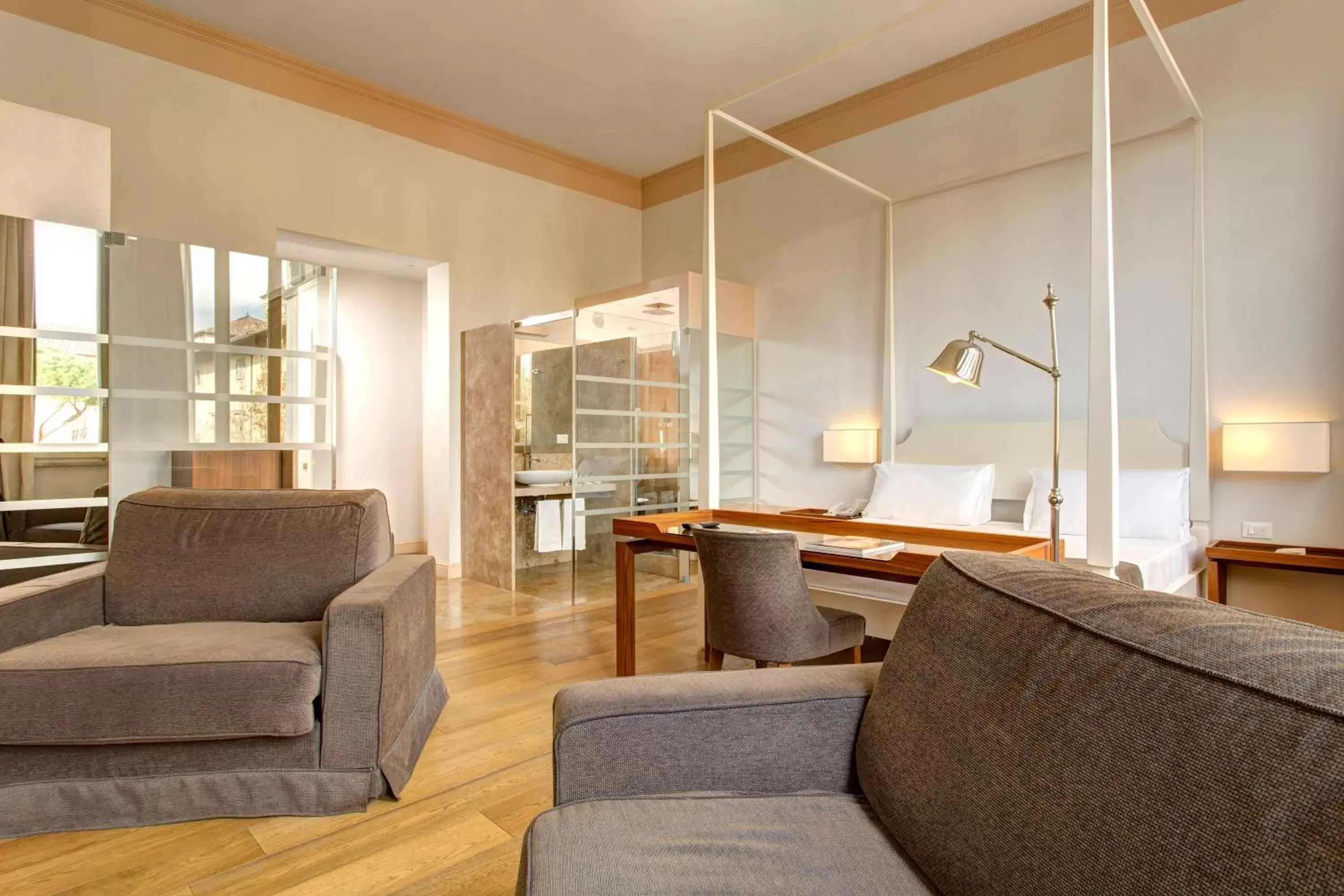 Bedroom, Seating Area in Hotel Orto de' Medici