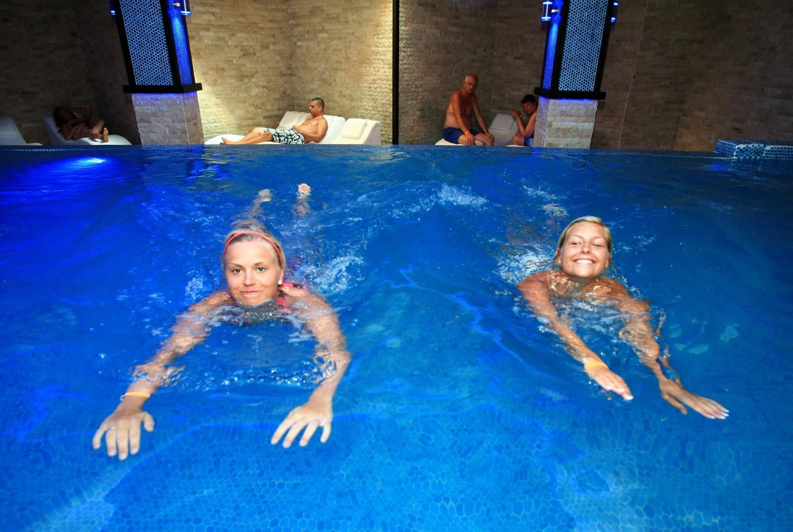 Swimming pool in Tac Premier Hotel & Spa