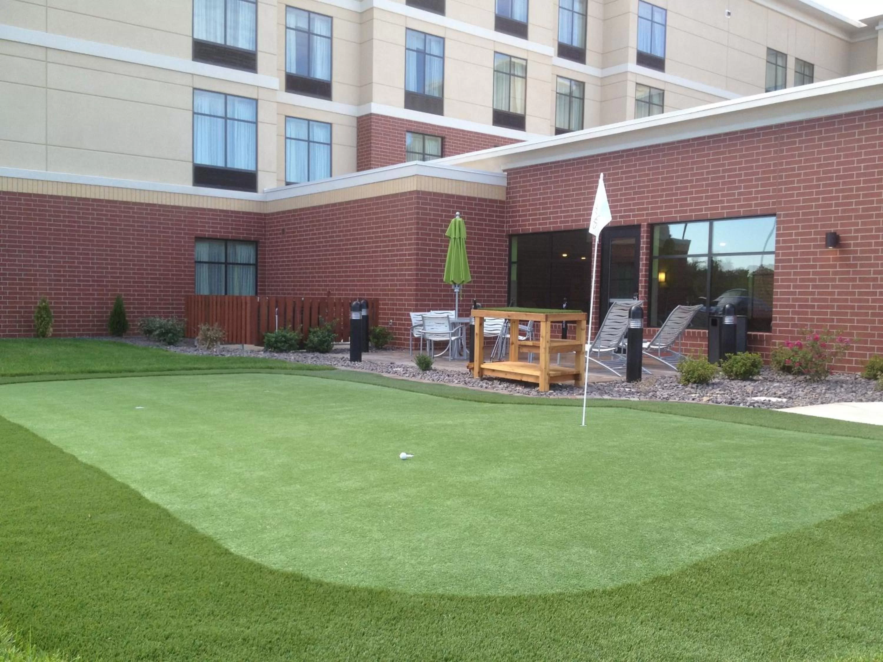 Golfcourse in Homewood Suites by Hilton Joplin