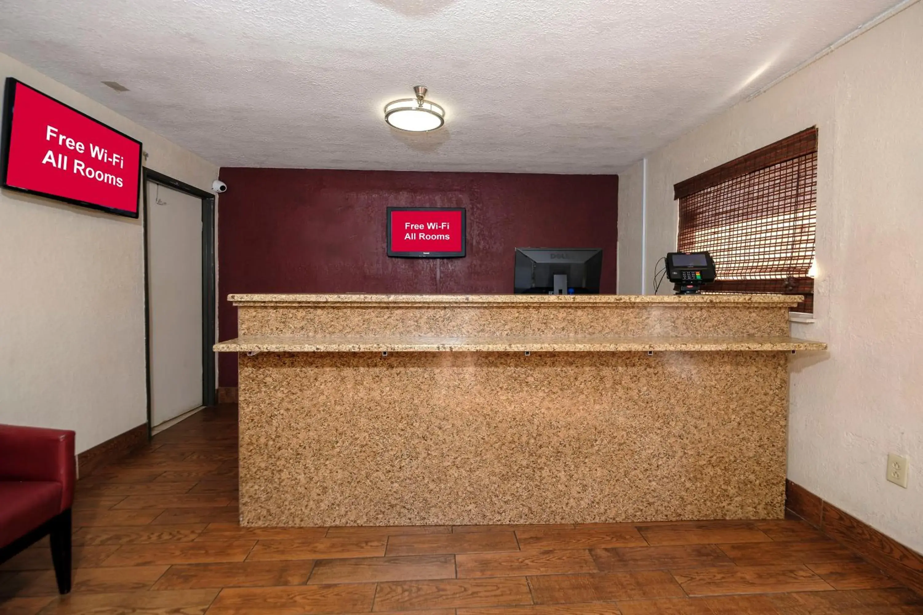 Lobby or reception, Lobby/Reception in Red Roof Inn Jacksonville - Cruise Port