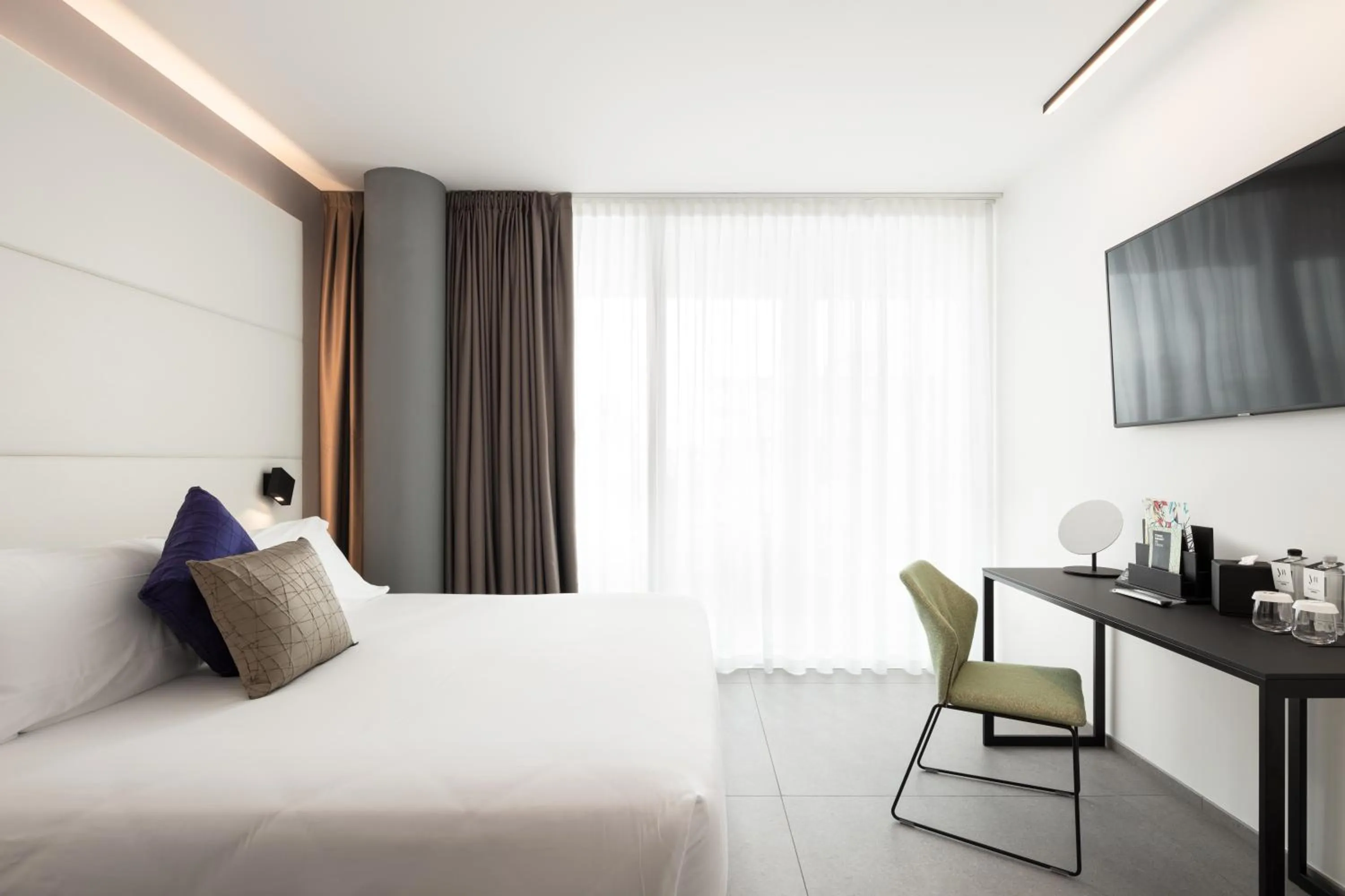 Bedroom, Bed in J44 Lifestyle Hotel