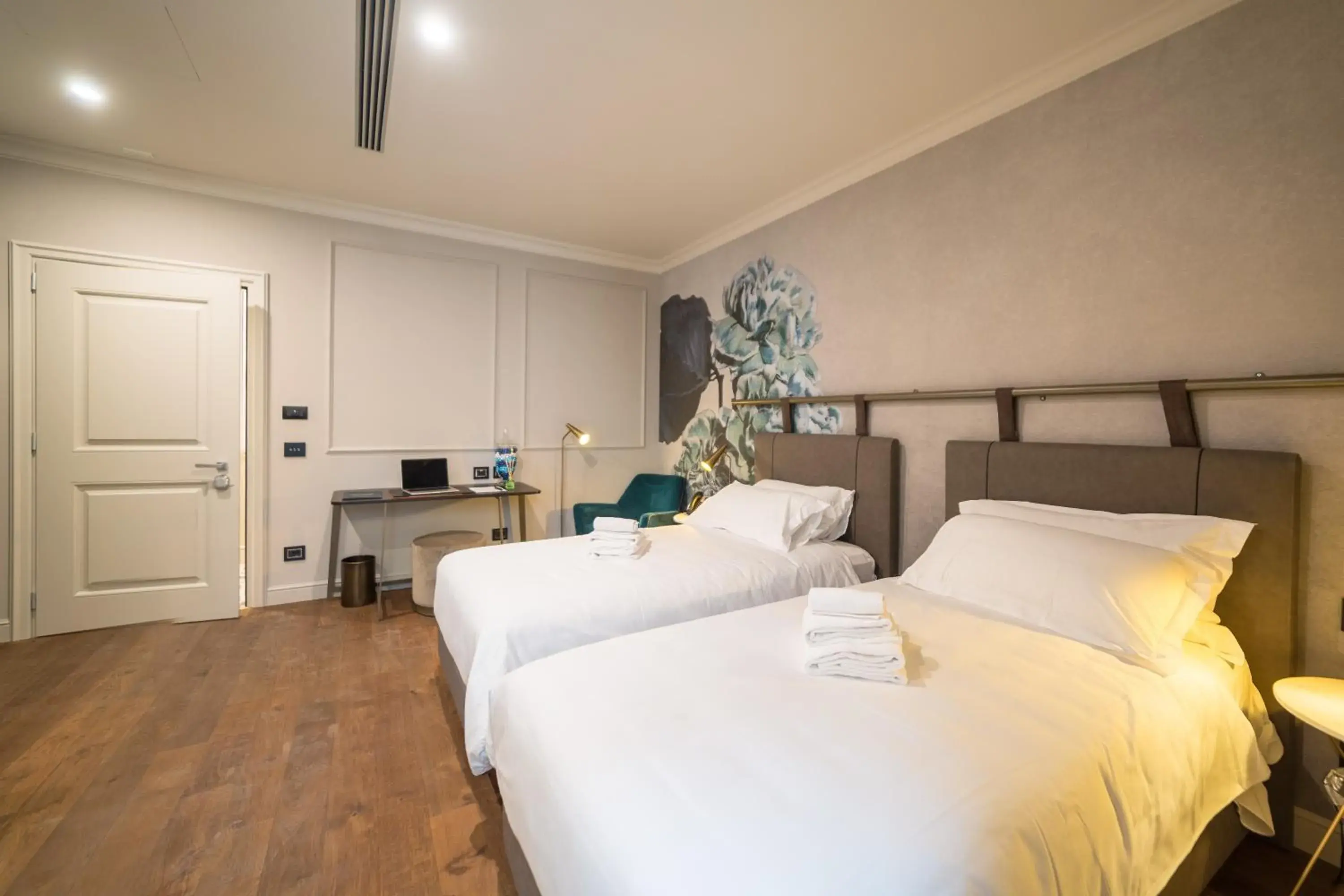 Bed in Palazzo 42 - Boutique Hotel & Suites