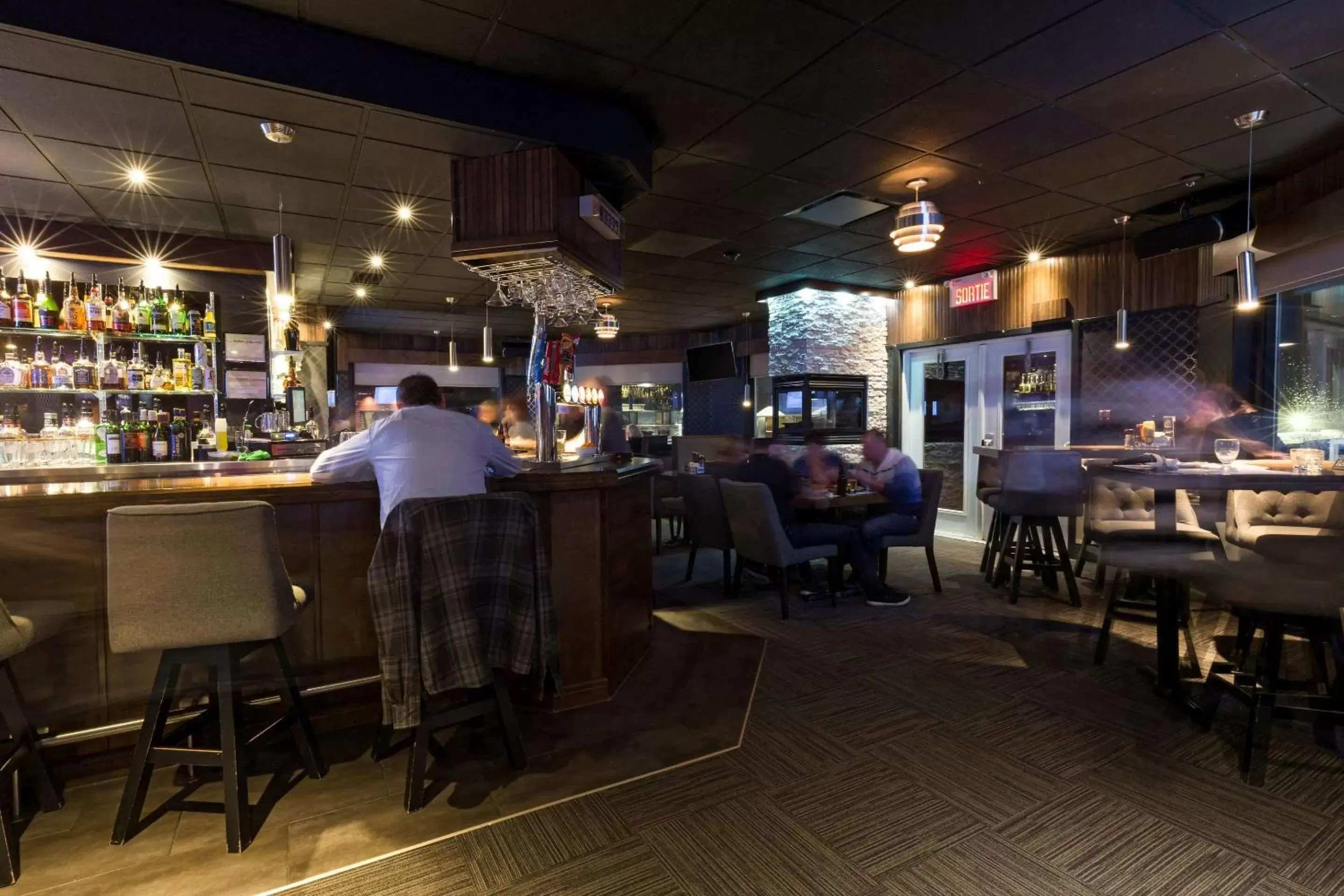 Lounge or bar, Lounge/Bar in Quality Inn & Suites Matane