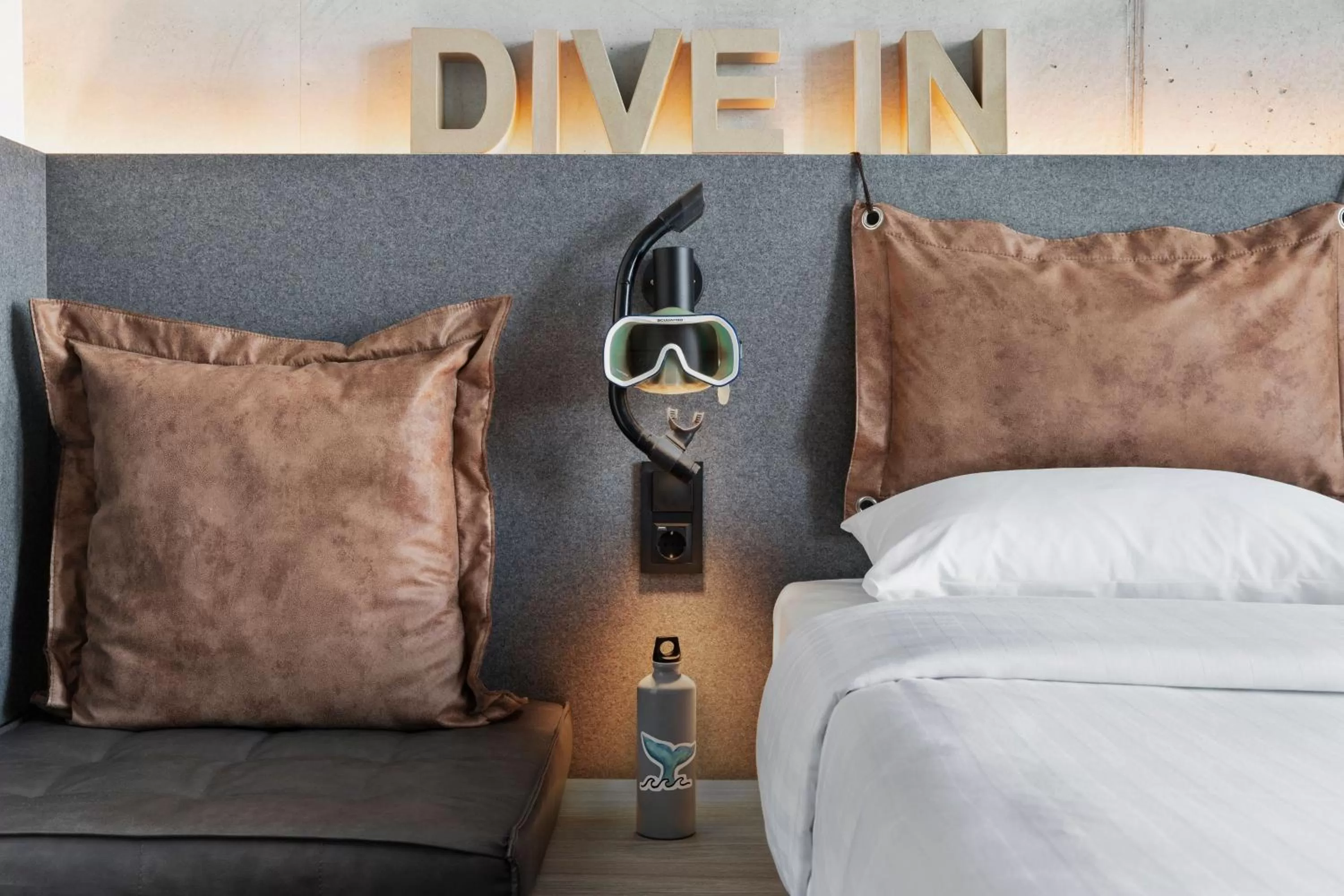 Photo of the whole room in Moxy Bergen