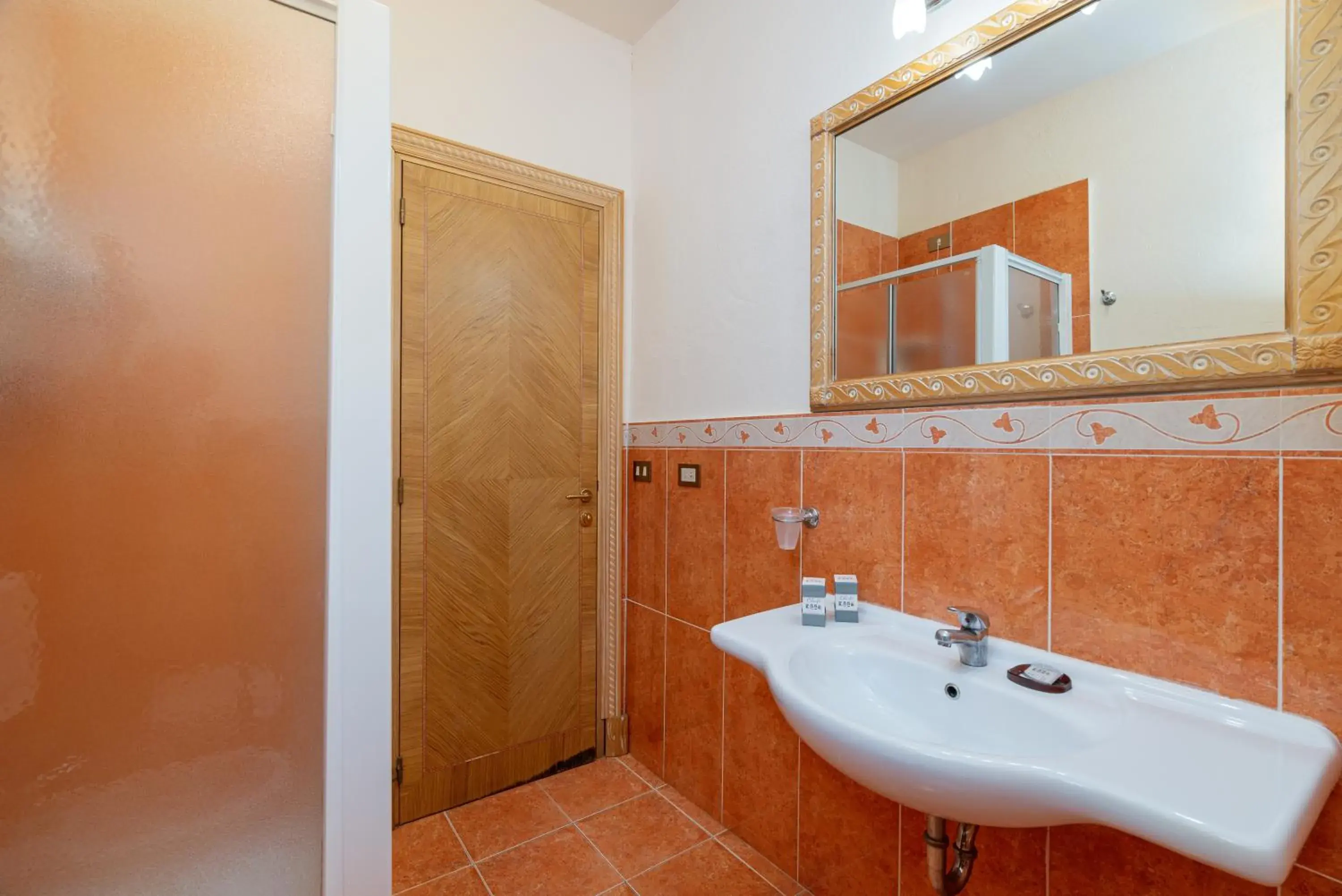 Bathroom in Club Esse Palmasera Bathroom in Club Esse Palmasera