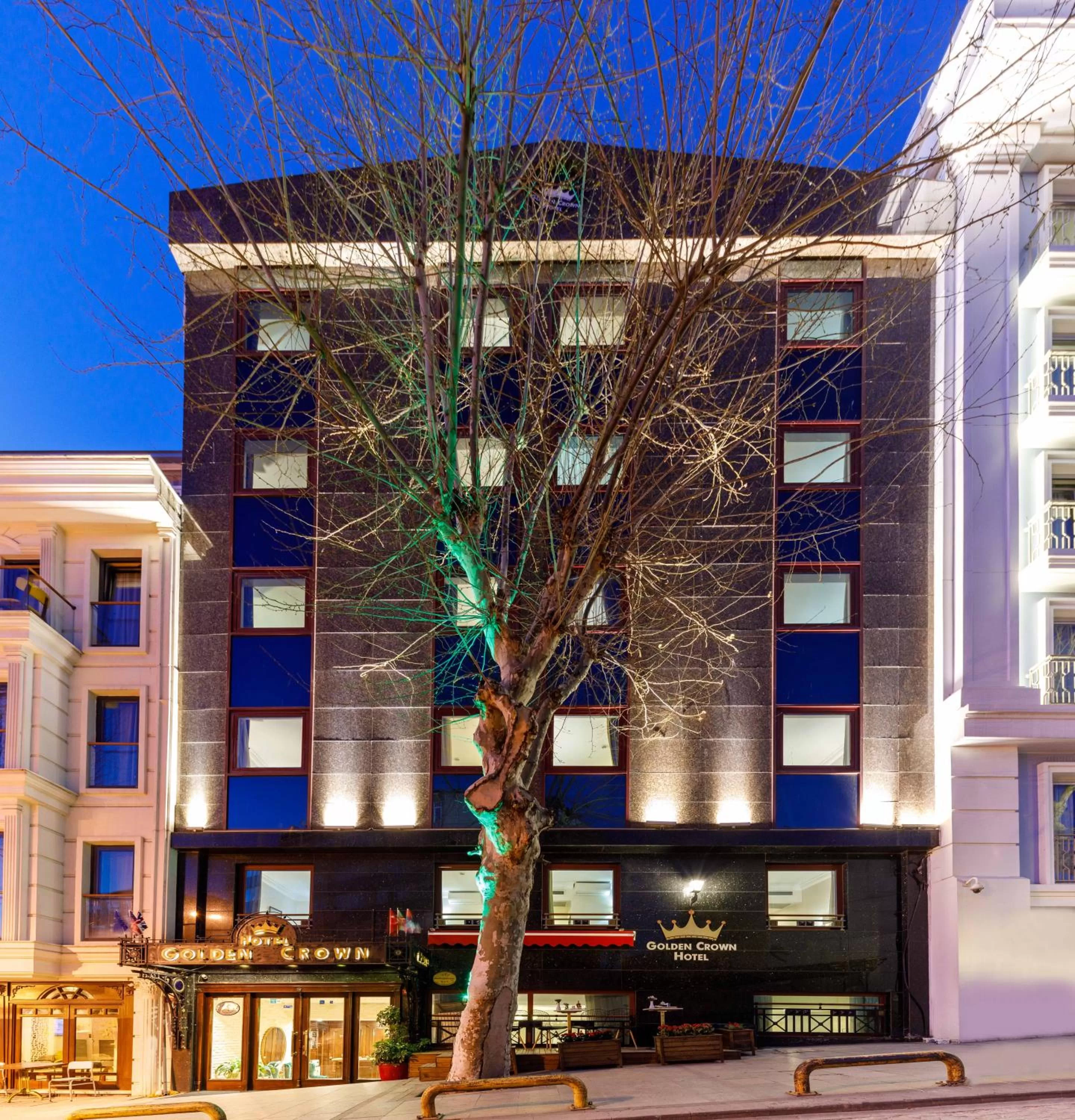 Facade/entrance in Golden Crown Hotel