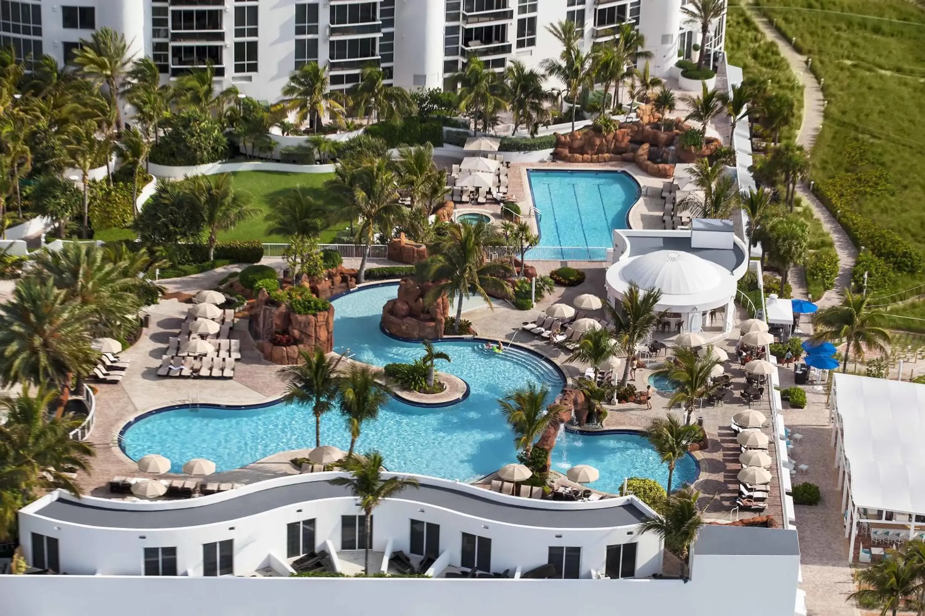 Bird's eye view, Pool View in Trump International Beach Resort - Sunny Isles Beach