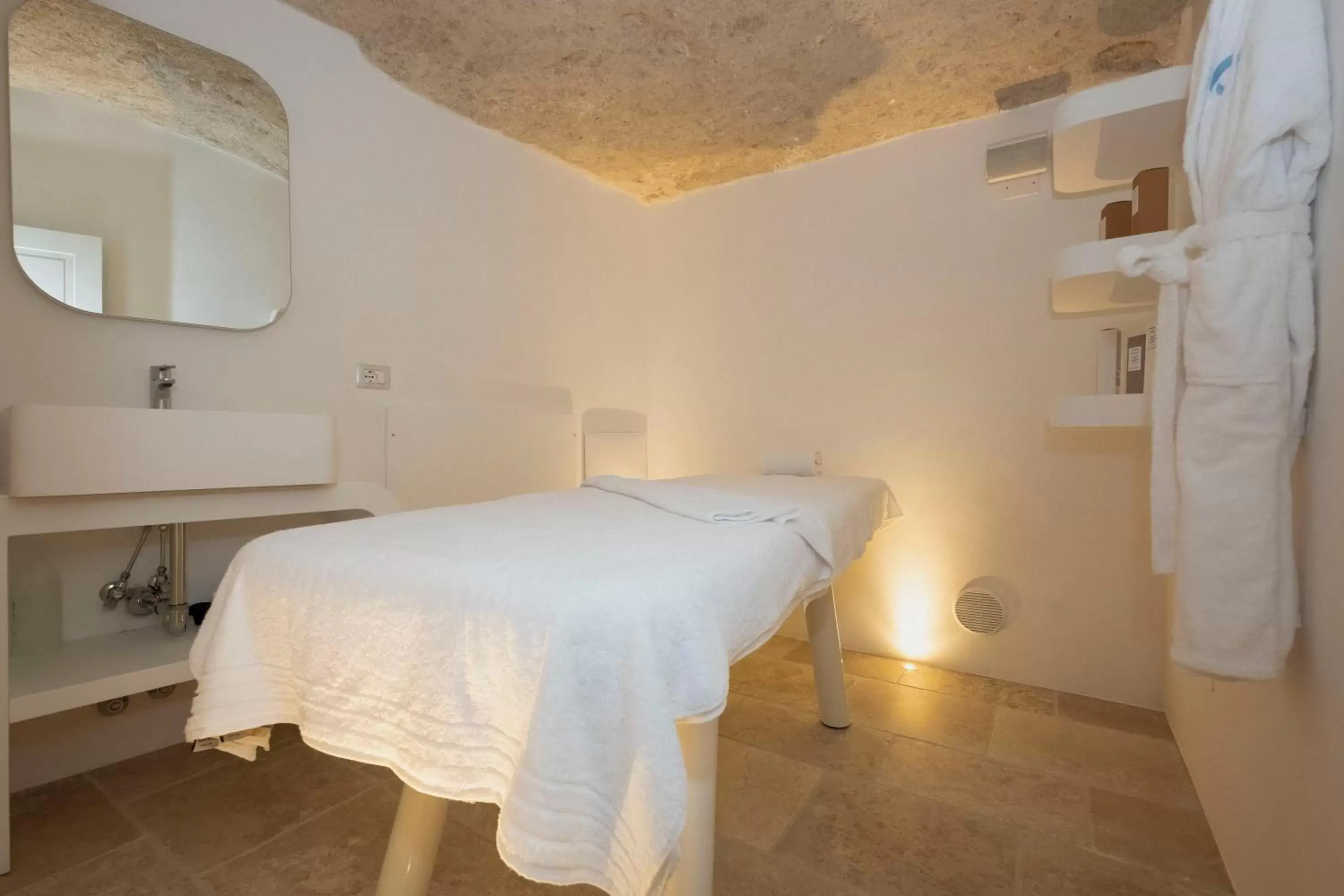 Massage, Spa/Wellness in Aquatio Cave Luxury Hotel & SPA
