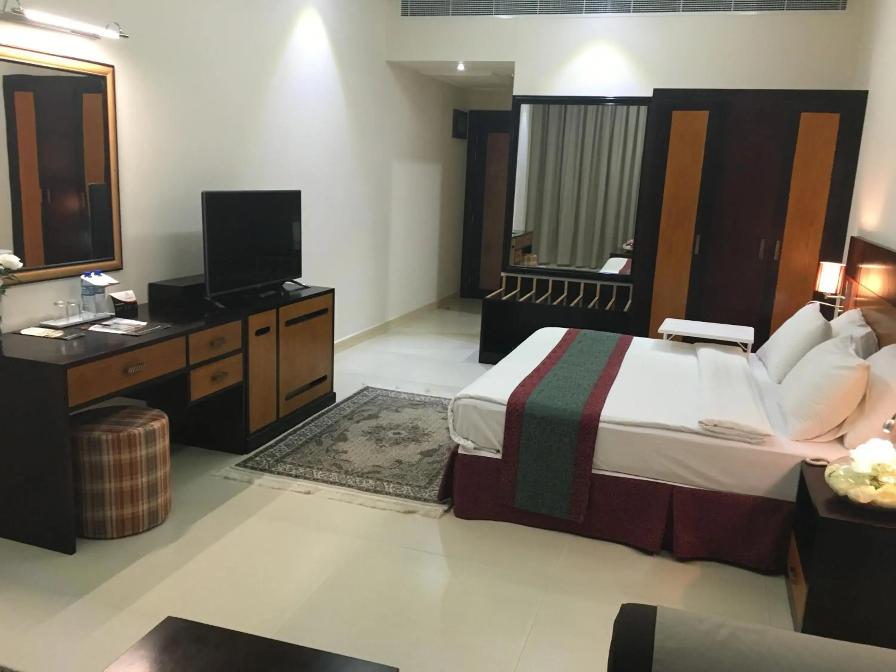 Bedroom, Room Photo in Muscat International Hotel Plaza