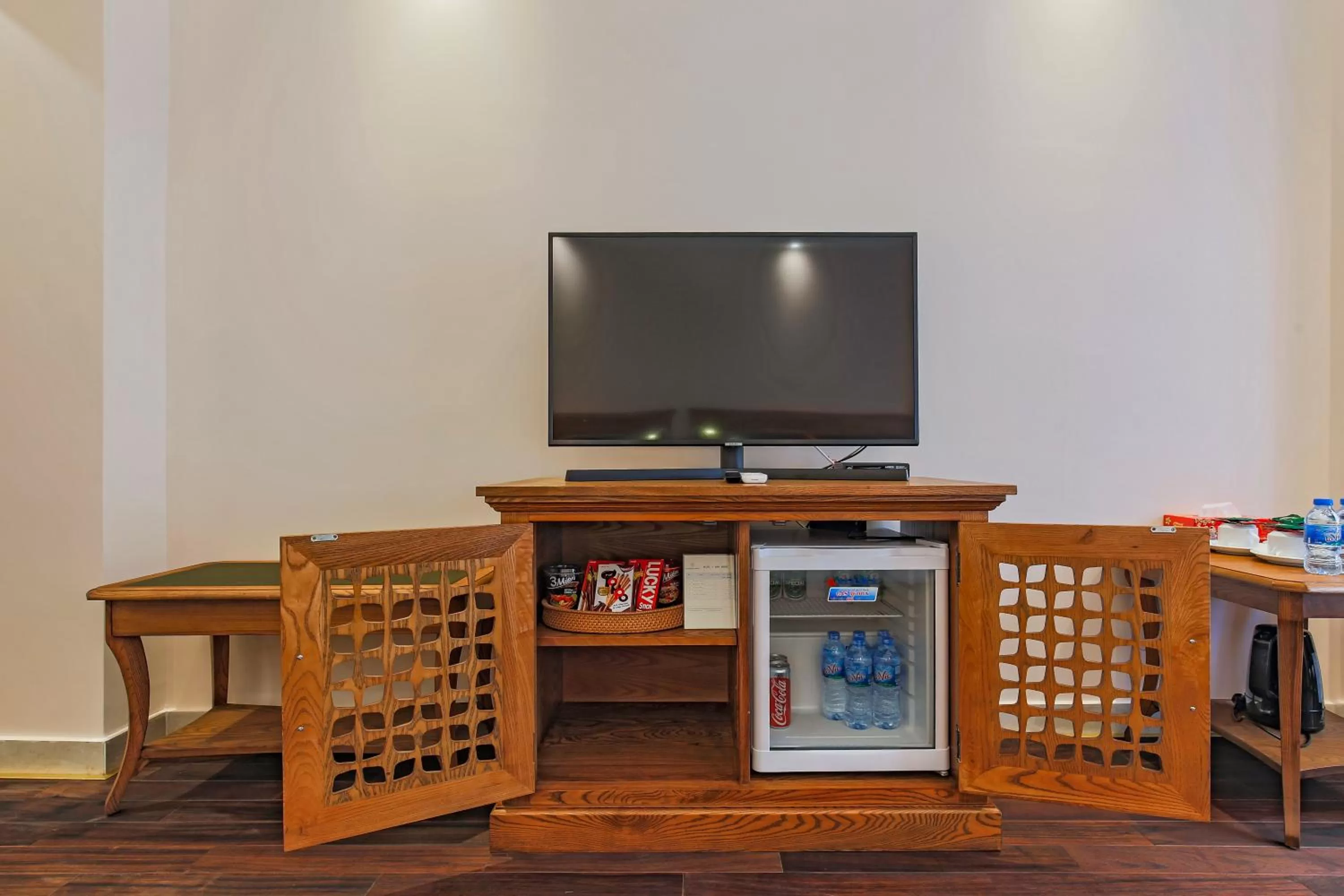 TV and multimedia in Hoang Lan Hotel