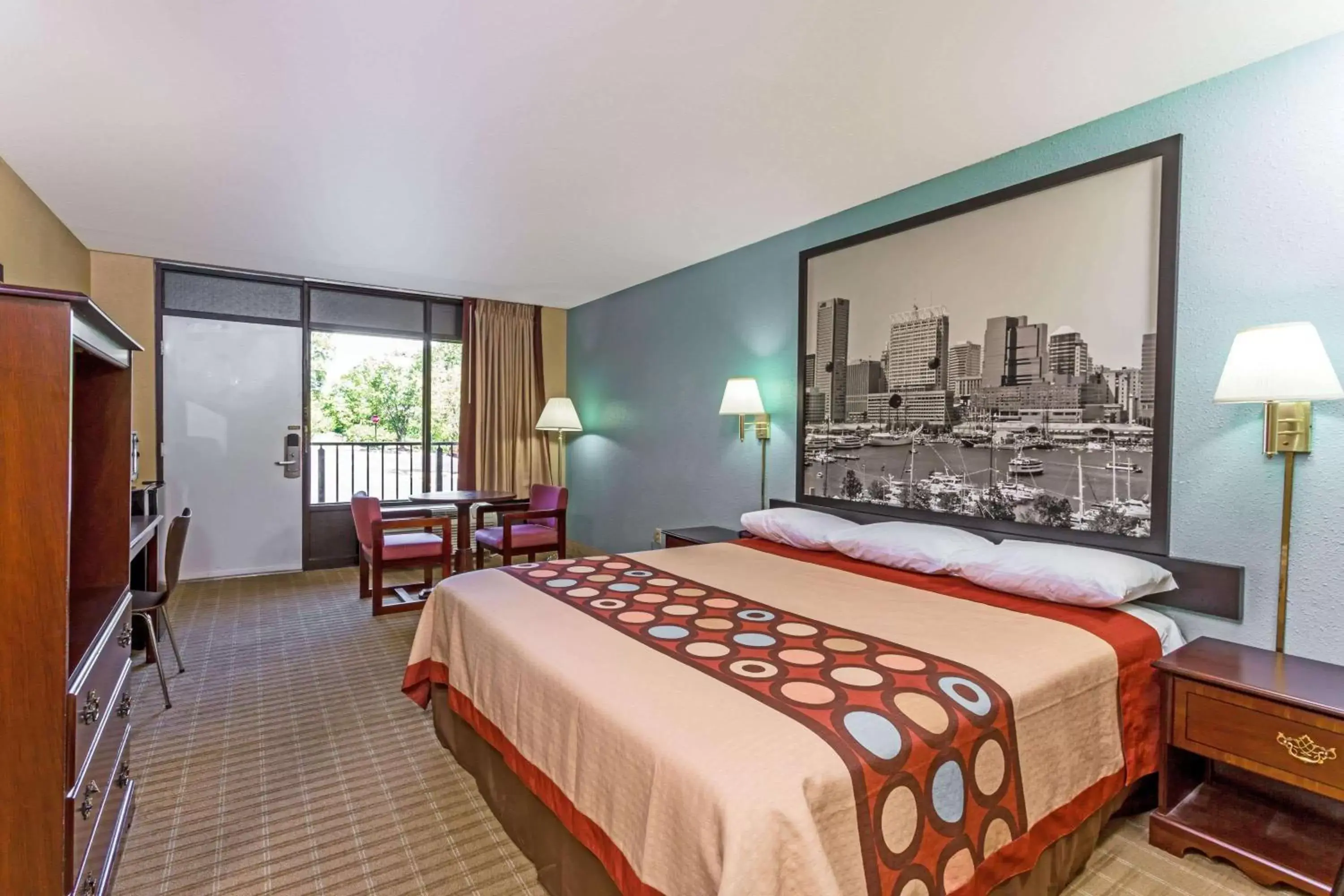 Photo of the whole room, Bed in Super 8 by Wyndham Jessup/Baltimore Area Photo of the whole room, Bed in Super 8 by Wyndham Jessup/Baltimore Area