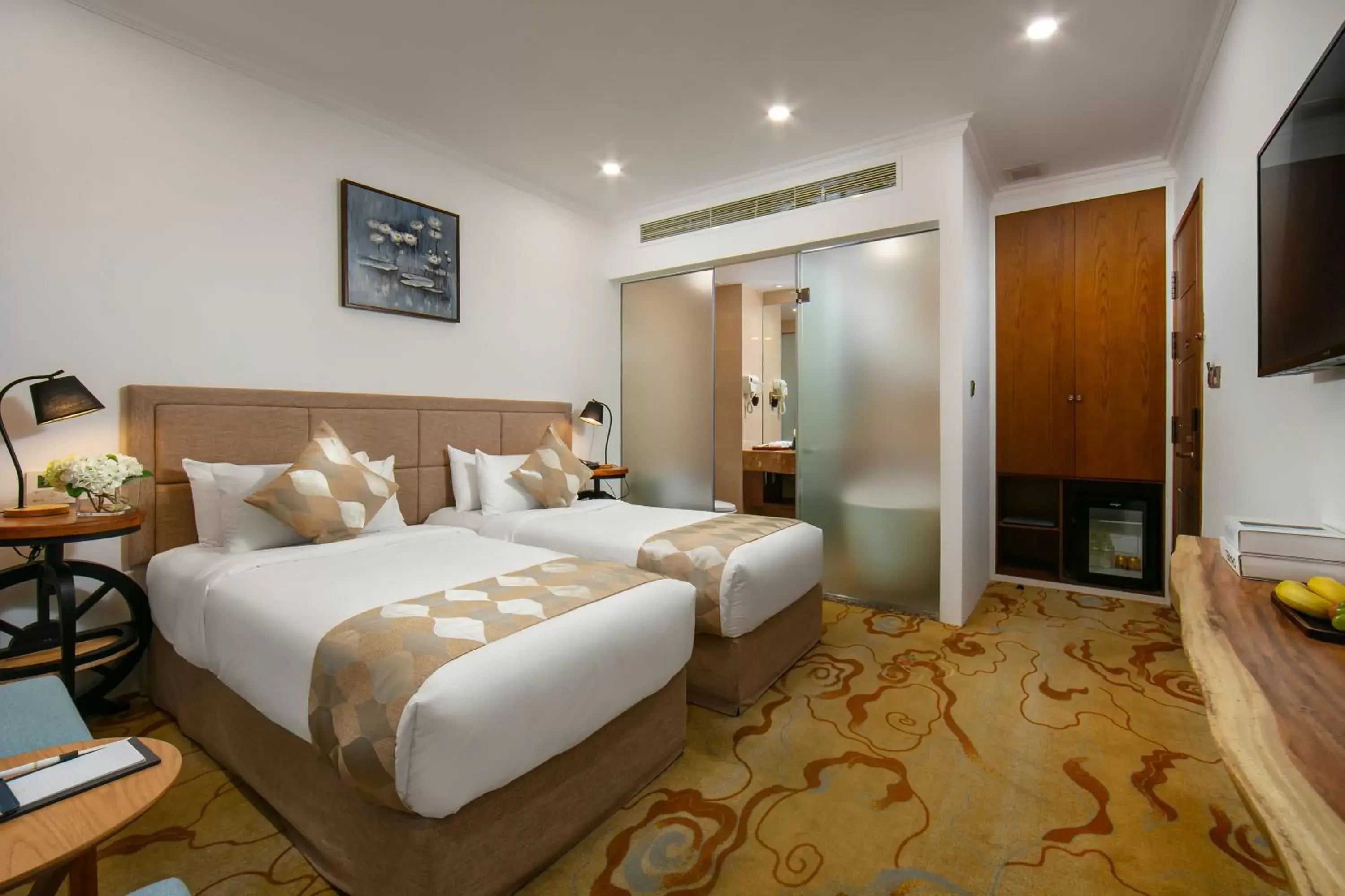 Bed in Nesta Hotel Saigon