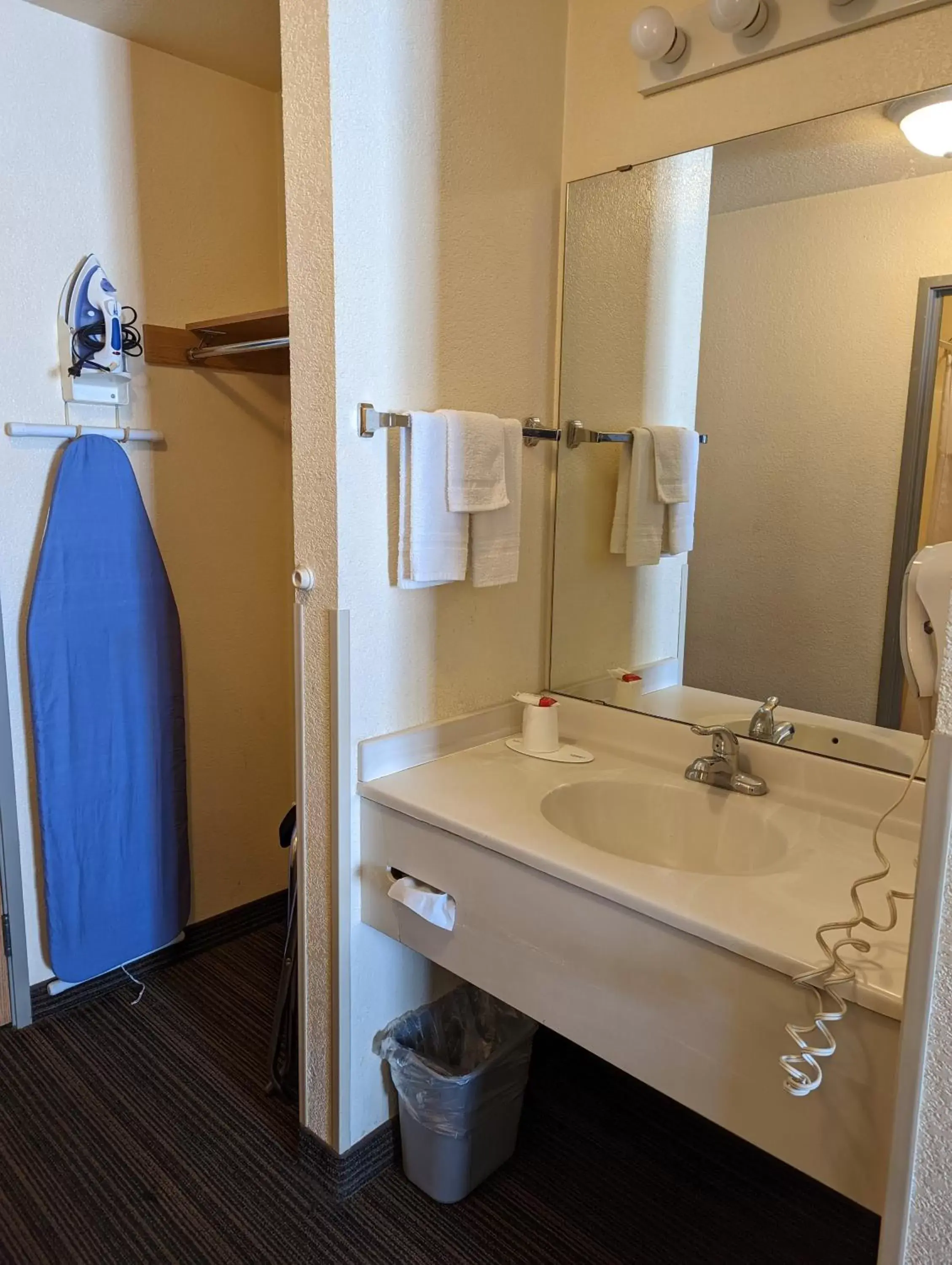 Bathroom in Days Inn & Suites by Wyndham Castle Rock