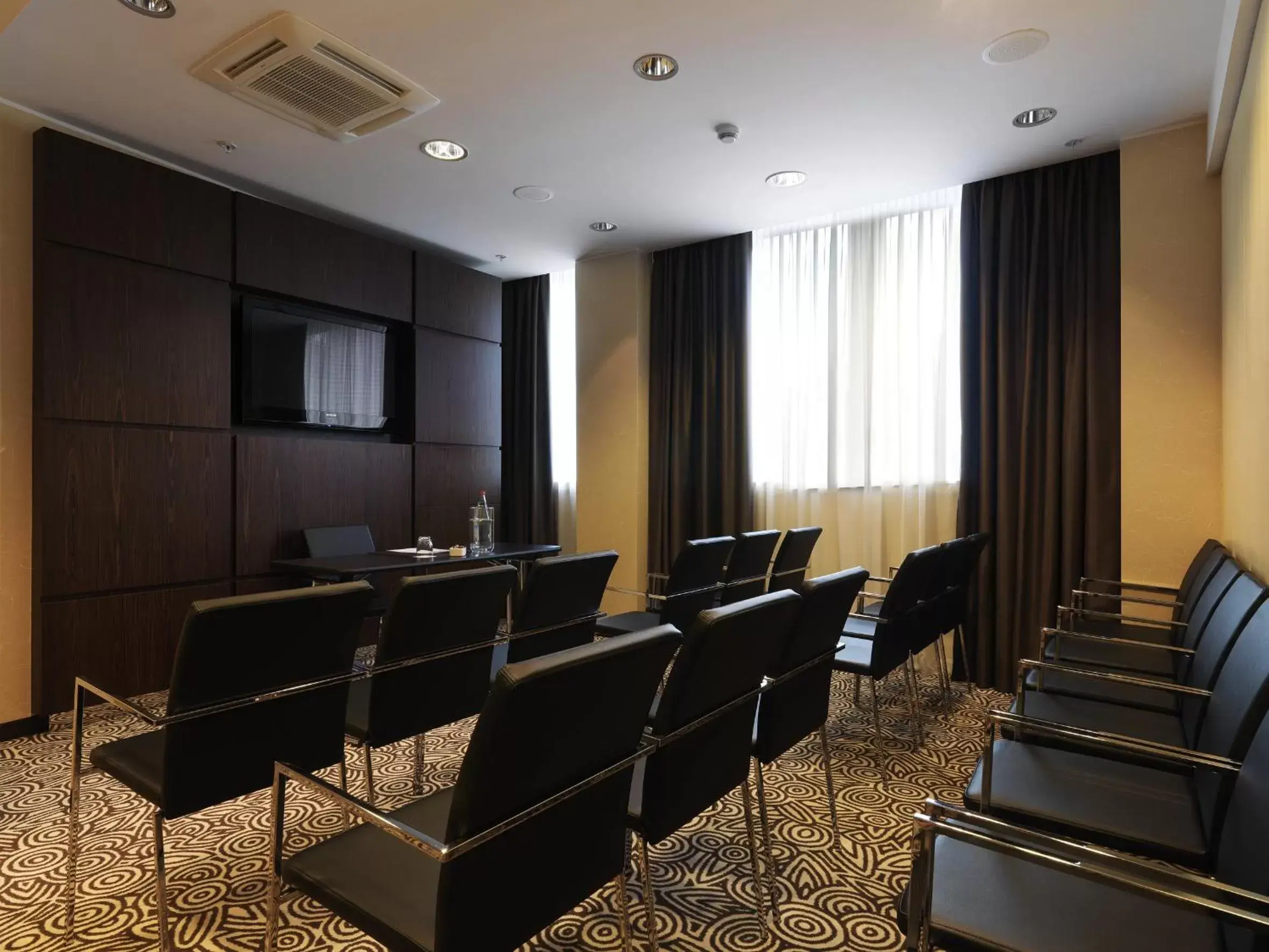 Meeting/conference room in Crowne Plaza Milan City, an IHG Hotel