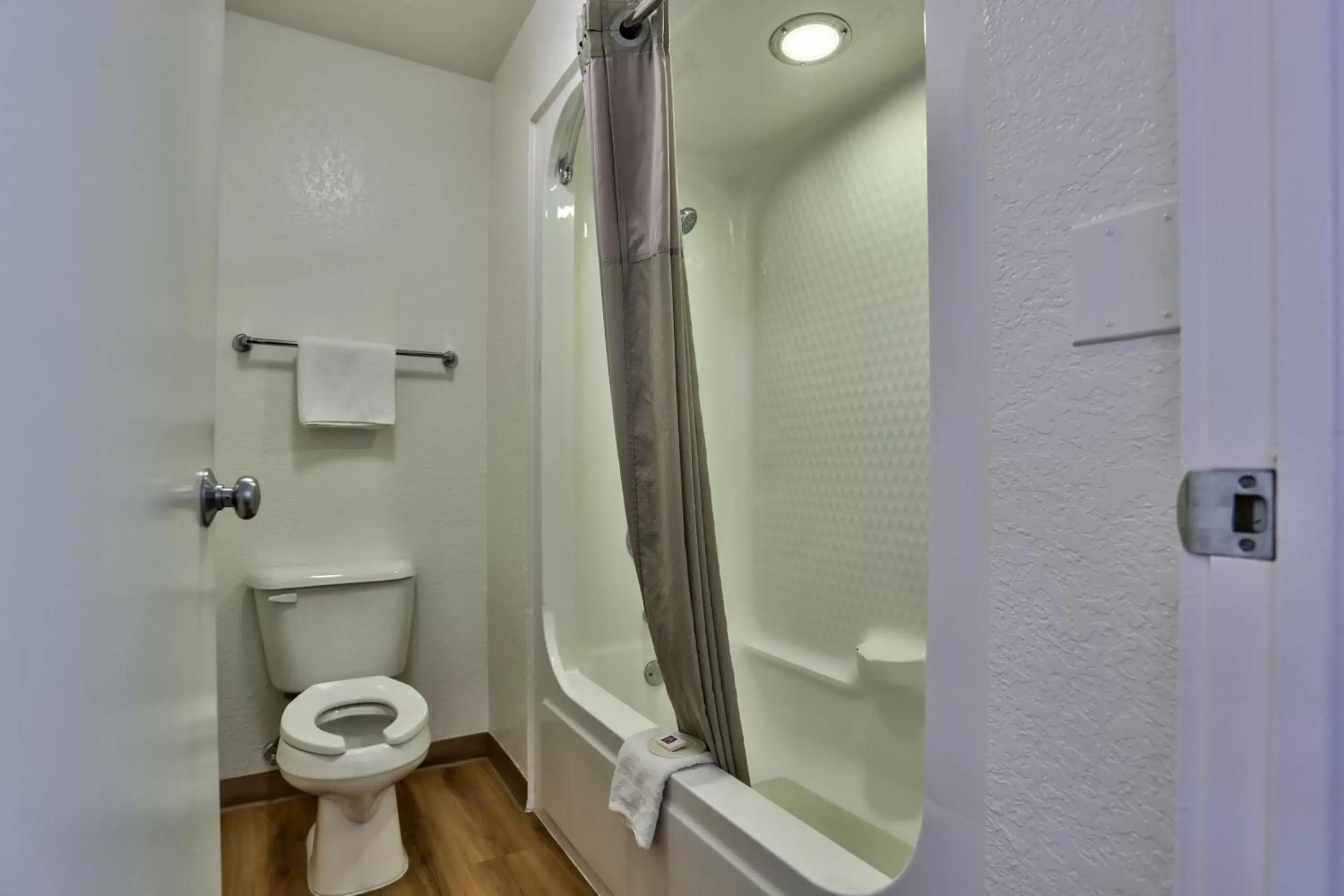 Toilet, Bathroom in Motel 6-Flagstaff, AZ - Butler