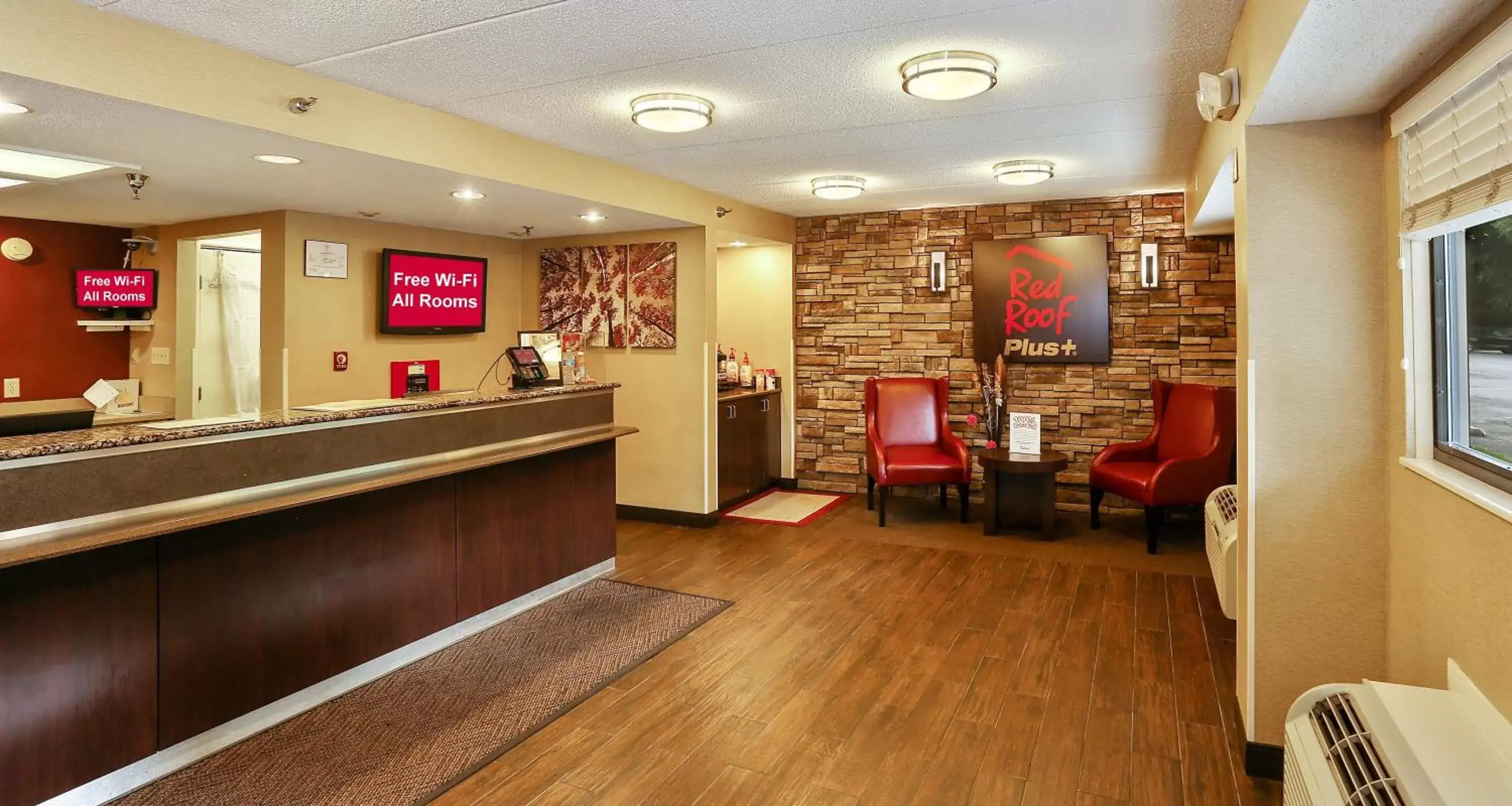 Lobby or reception in Red Roof Inn PLUS+ Washington DC - Alexandria