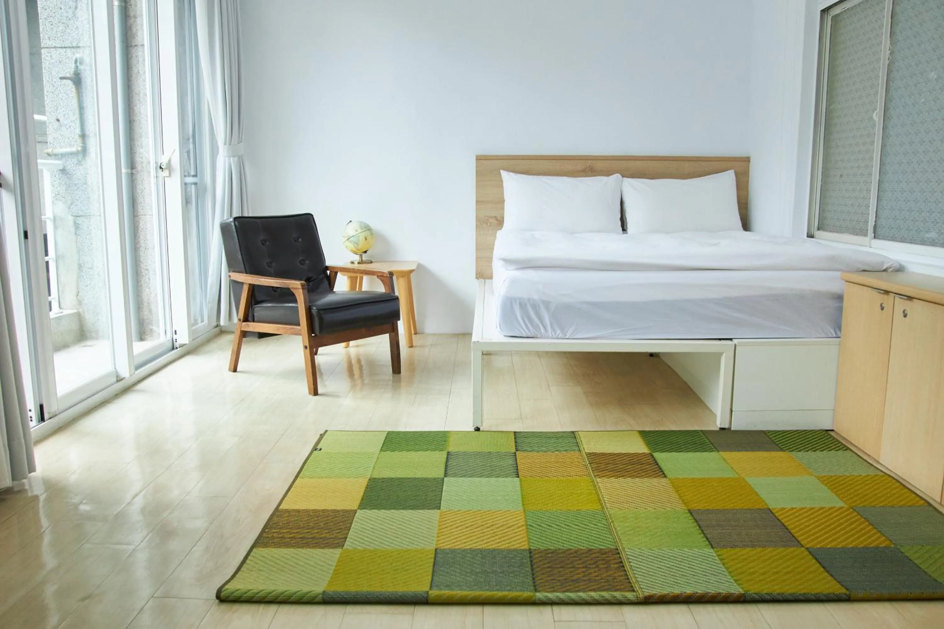 Bed in OwlStay Flip Flop Hostel - Garden